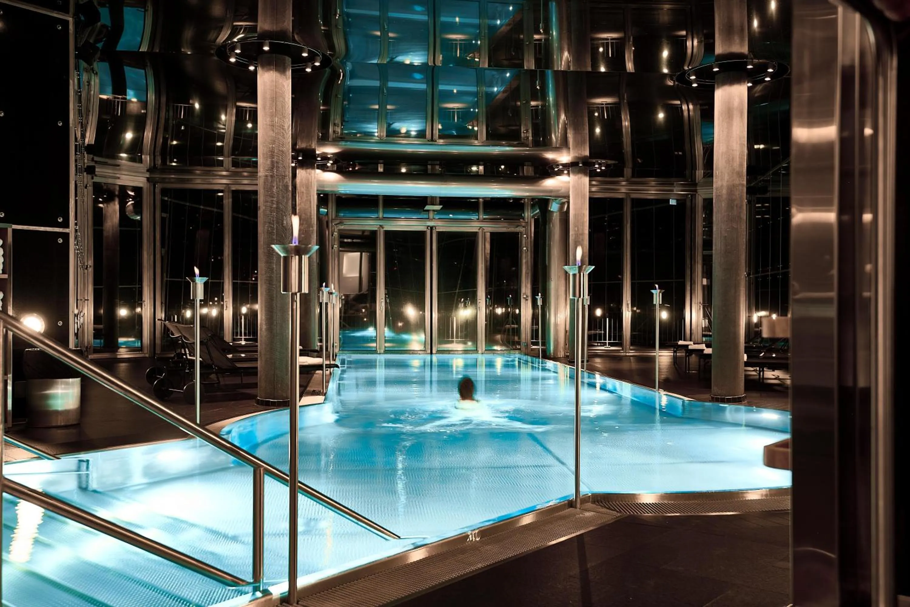 Swimming pool in The Omnia