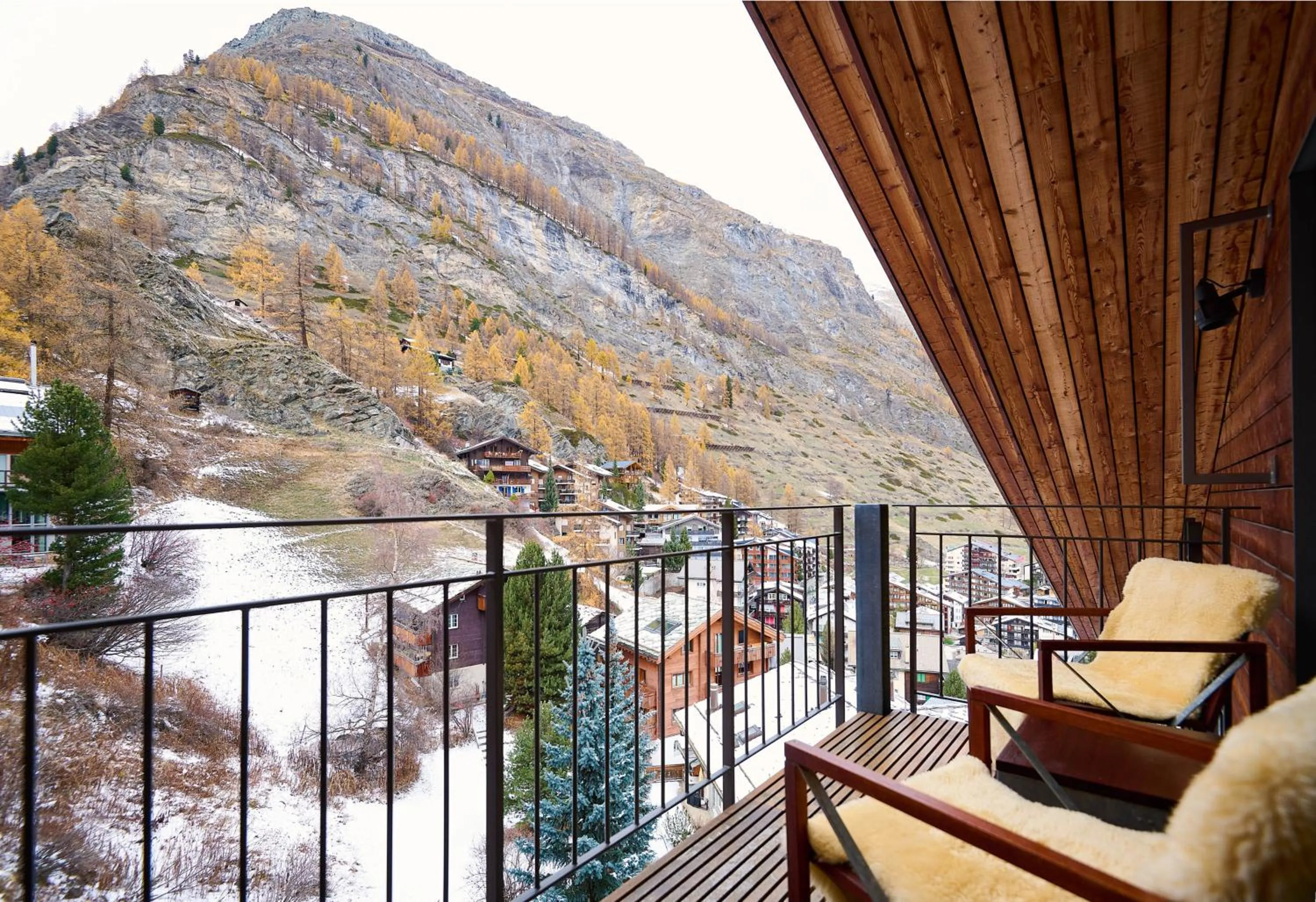 Mountain view in The Omnia