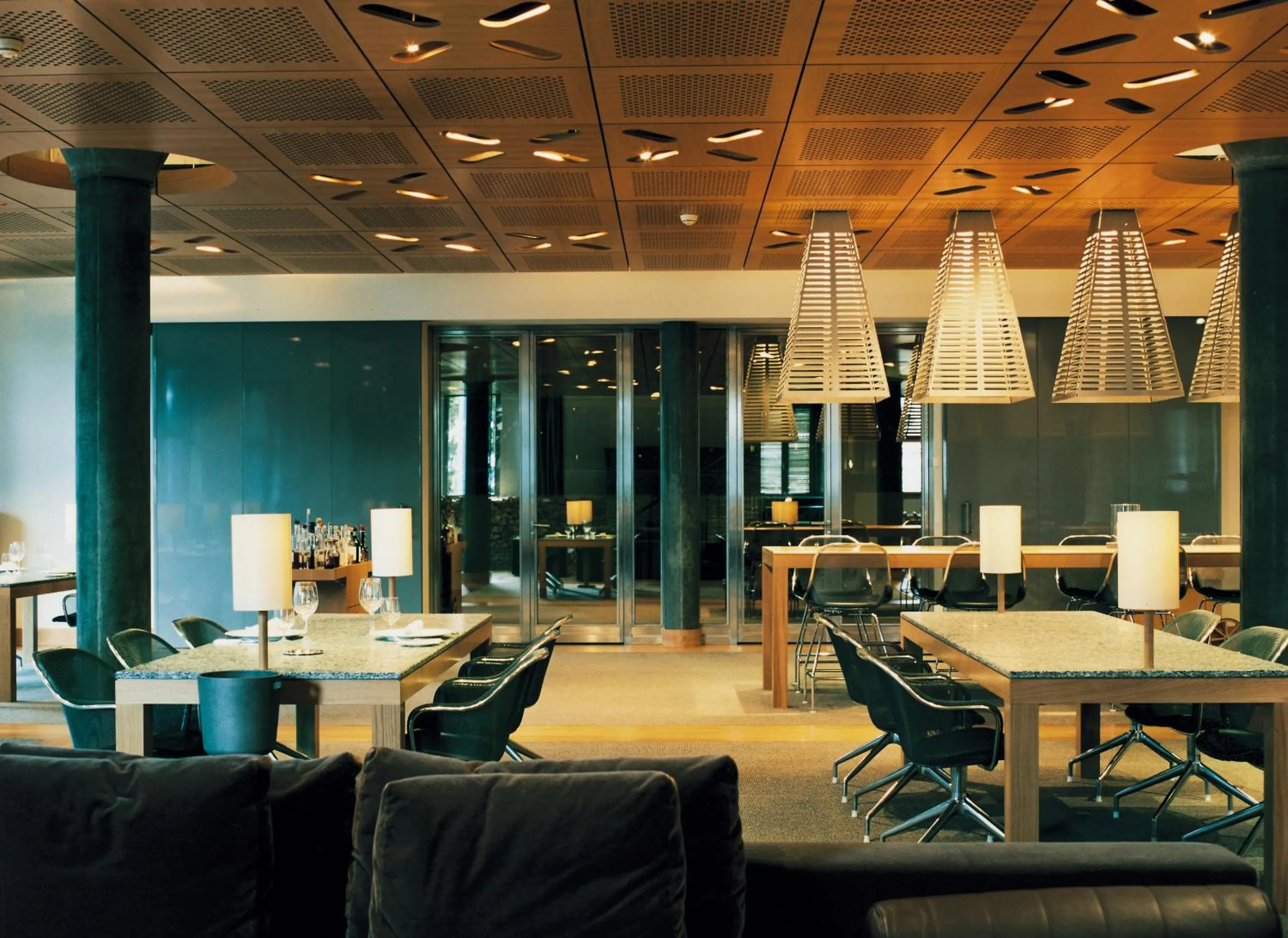 Restaurant/places to eat in The Omnia