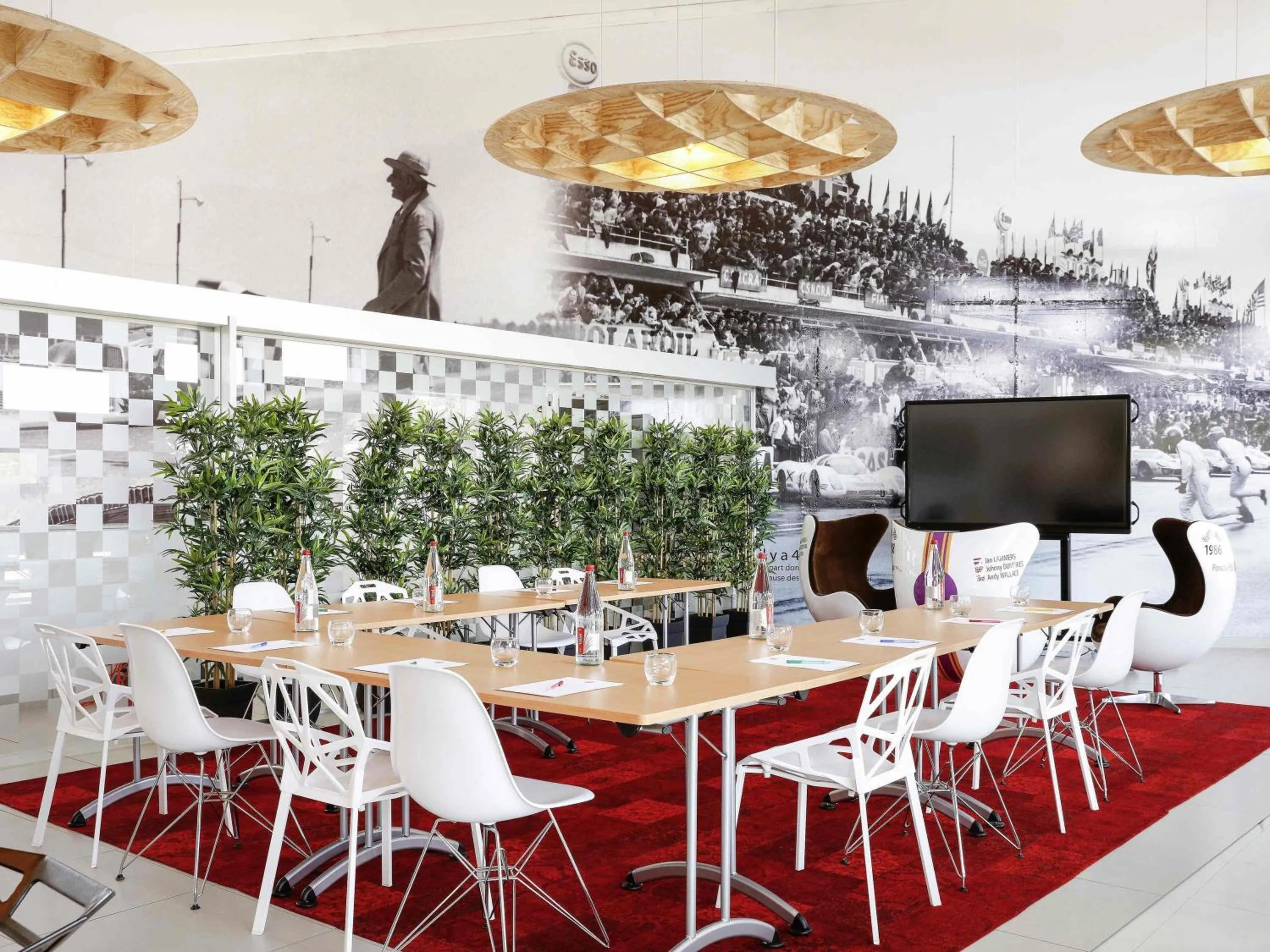 Meeting/conference room in ibis Styles Le Mans Sud Mulsanne