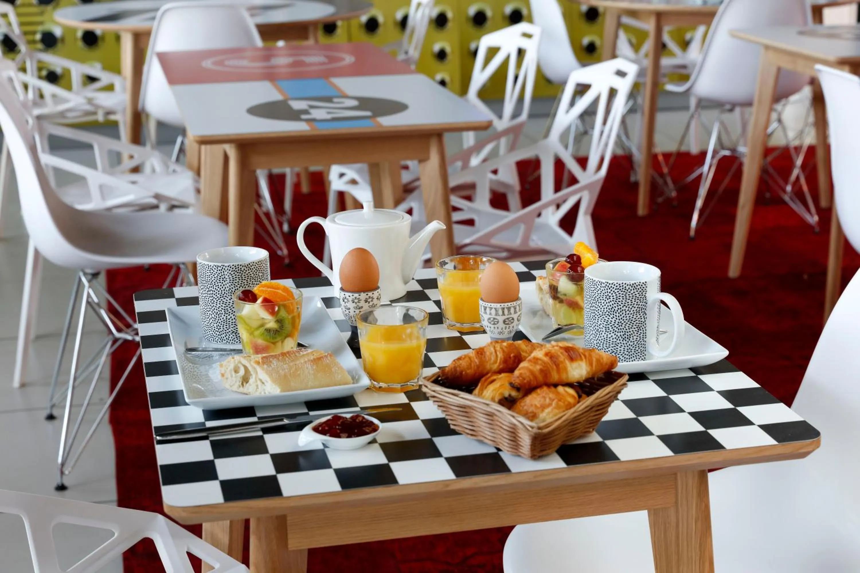 Buffet breakfast in ibis Styles Le Mans Sud Mulsanne