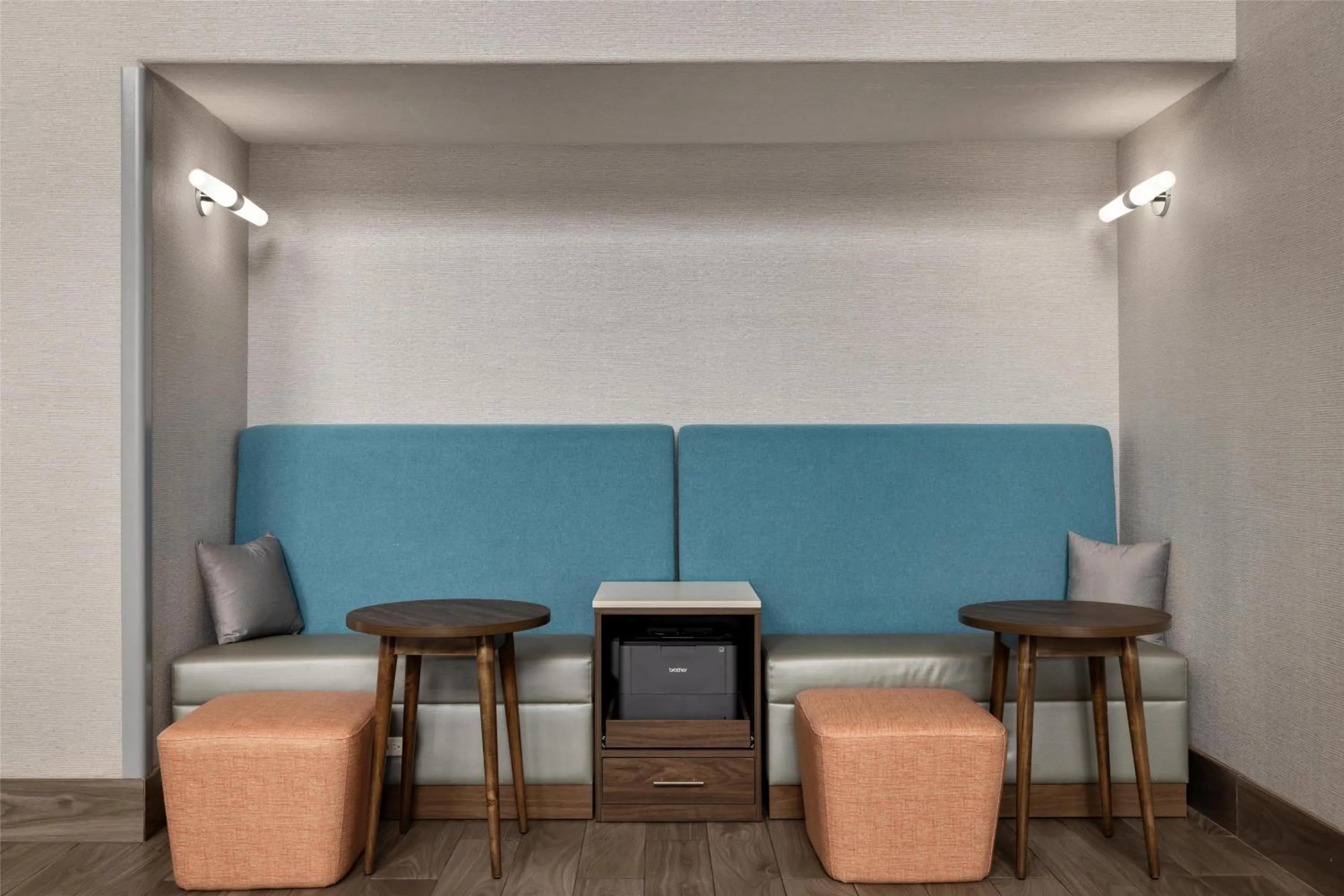 Business facilities in Hampton Inn & Suites Galveston