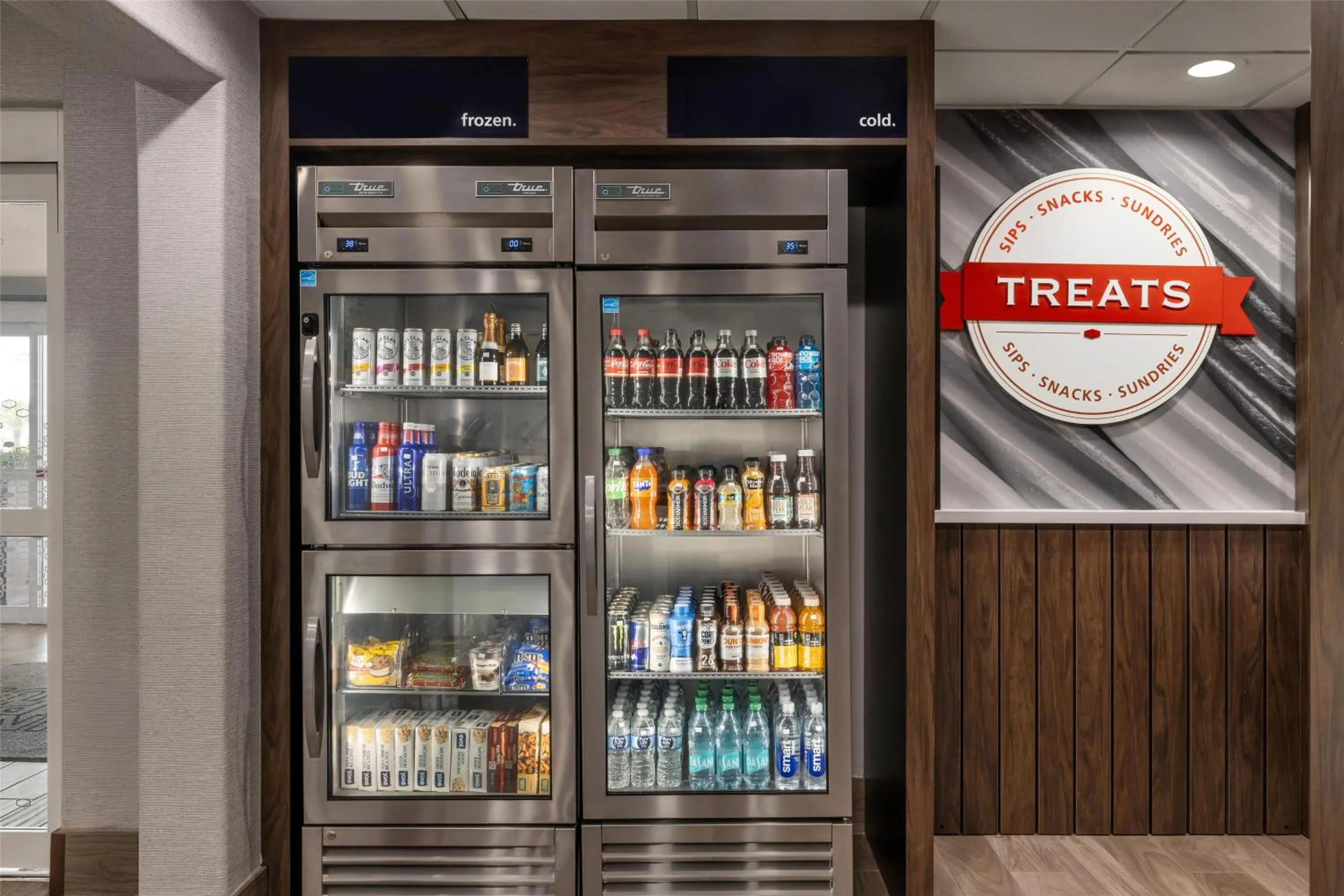 Restaurant/places to eat in Hampton Inn & Suites Galveston