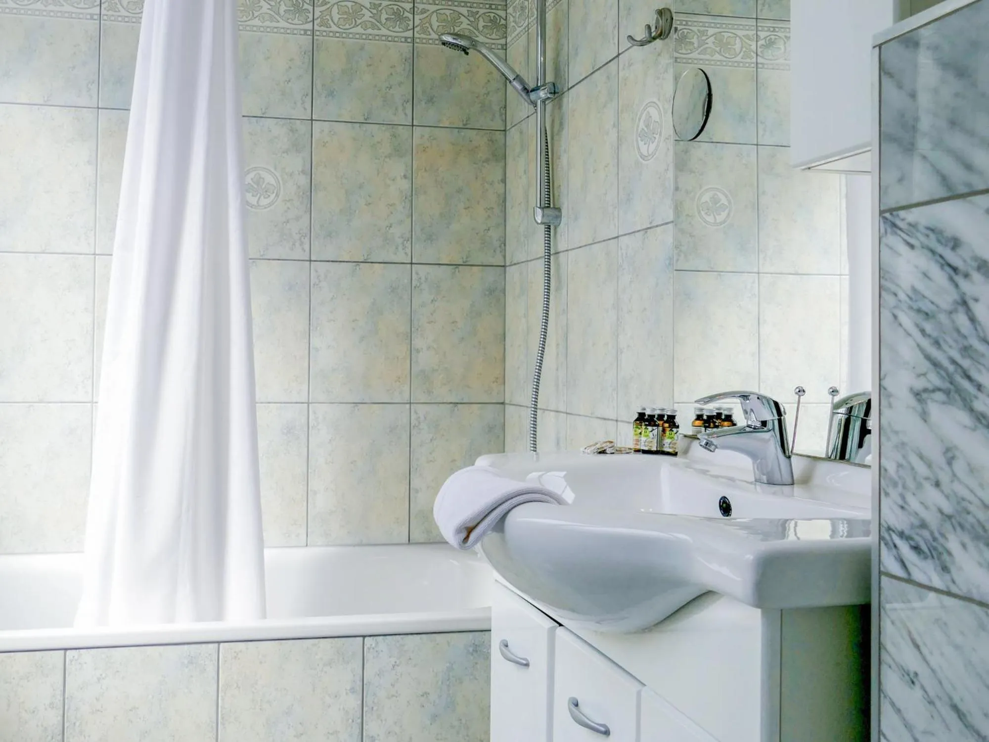 Hotel Berlioz EuroAirport Basel - Mulhouse - Freiburg