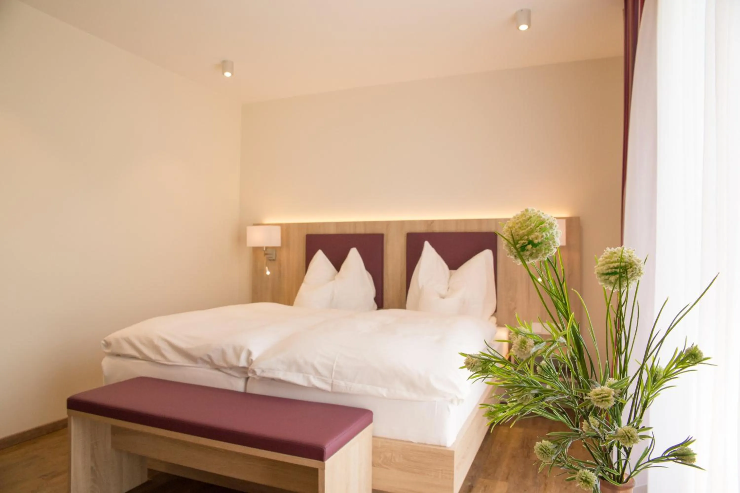 Photo of the whole room, Bed in Hotel Zur-Borke