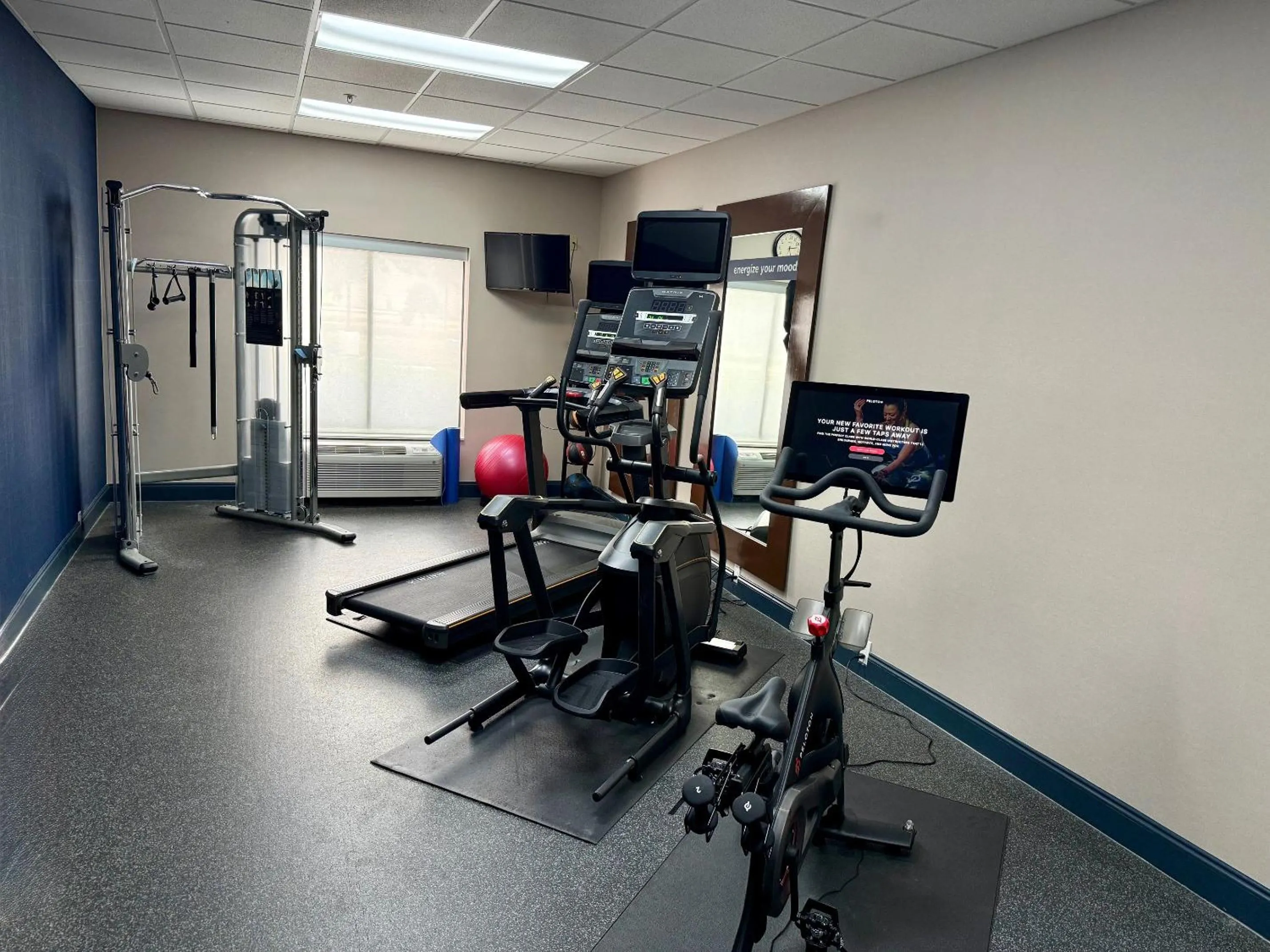 Fitness centre/facilities in Hampton Inn & Suites Houston Rosenberg
