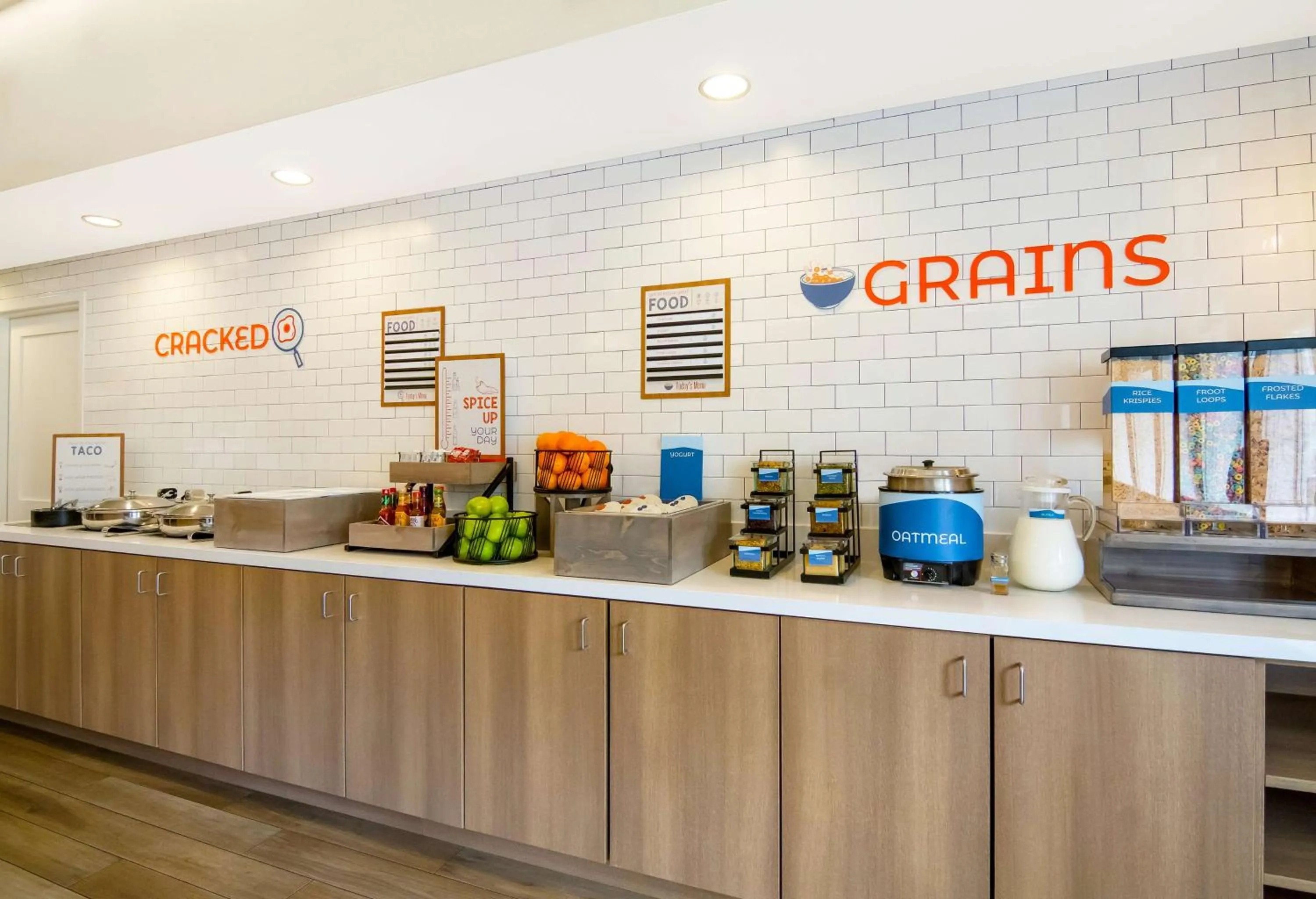 Breakfast in Sonesta ES Suites San Diego - Sorrento Mesa