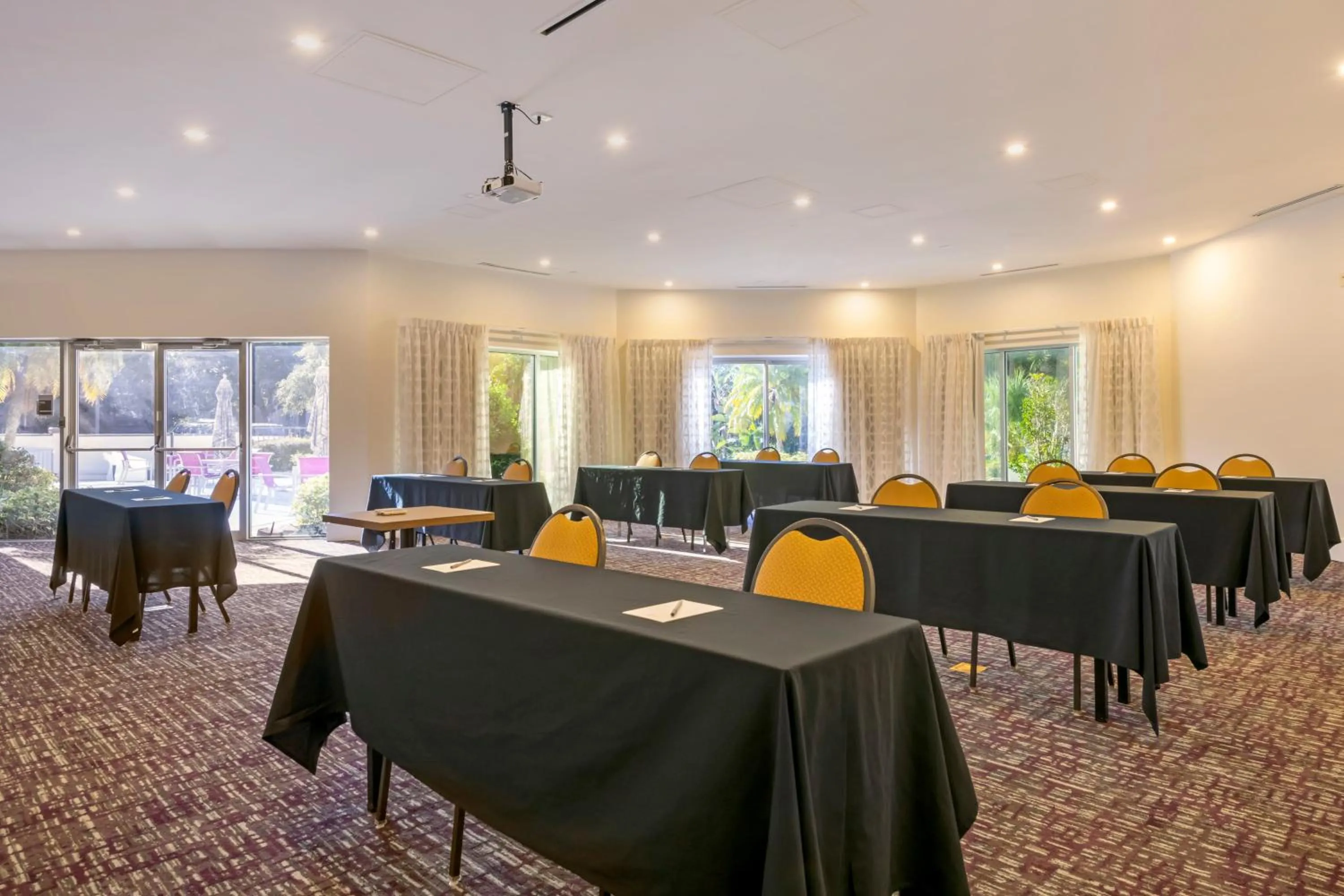 Meeting/conference room in Crowne Plaza Orlando - Lake Buena Vista by IHG