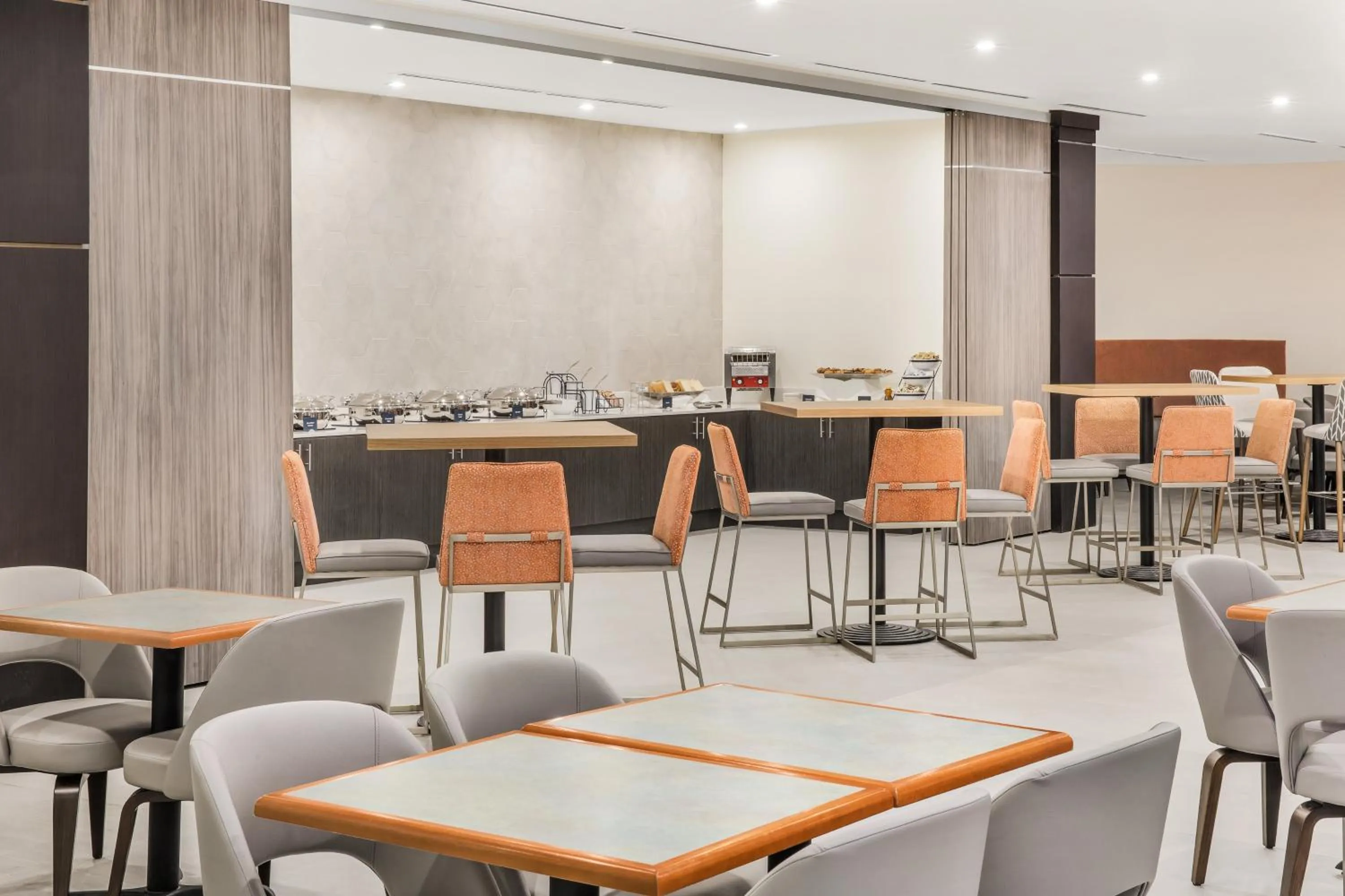 Breakfast in Crowne Plaza Orlando - Lake Buena Vista by IHG