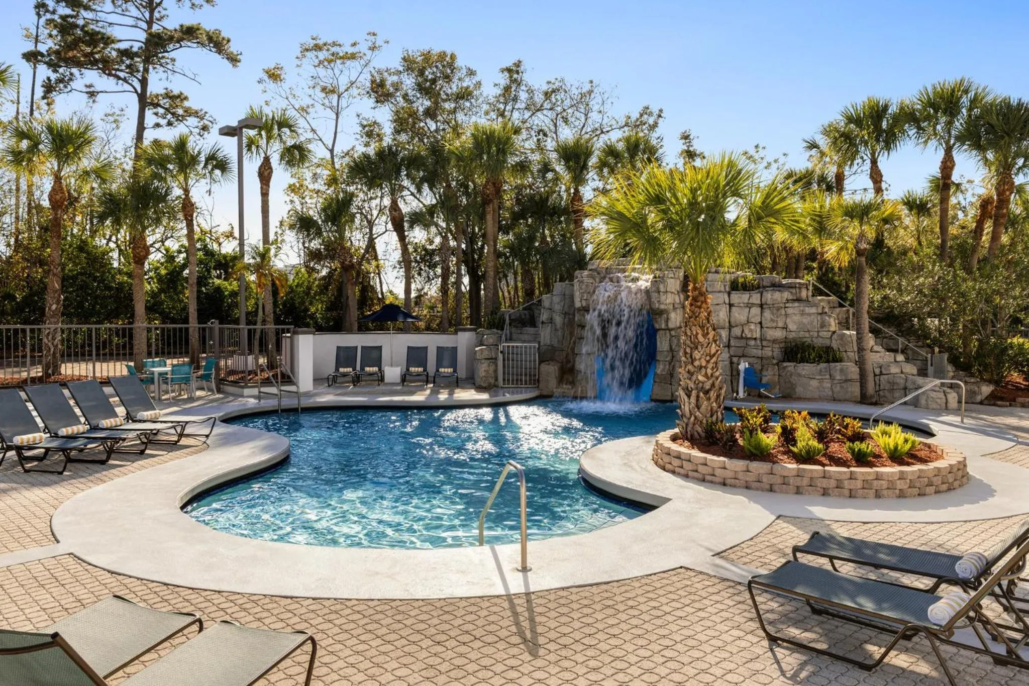 Swimming pool in Crowne Plaza Orlando - Lake Buena Vista by IHG