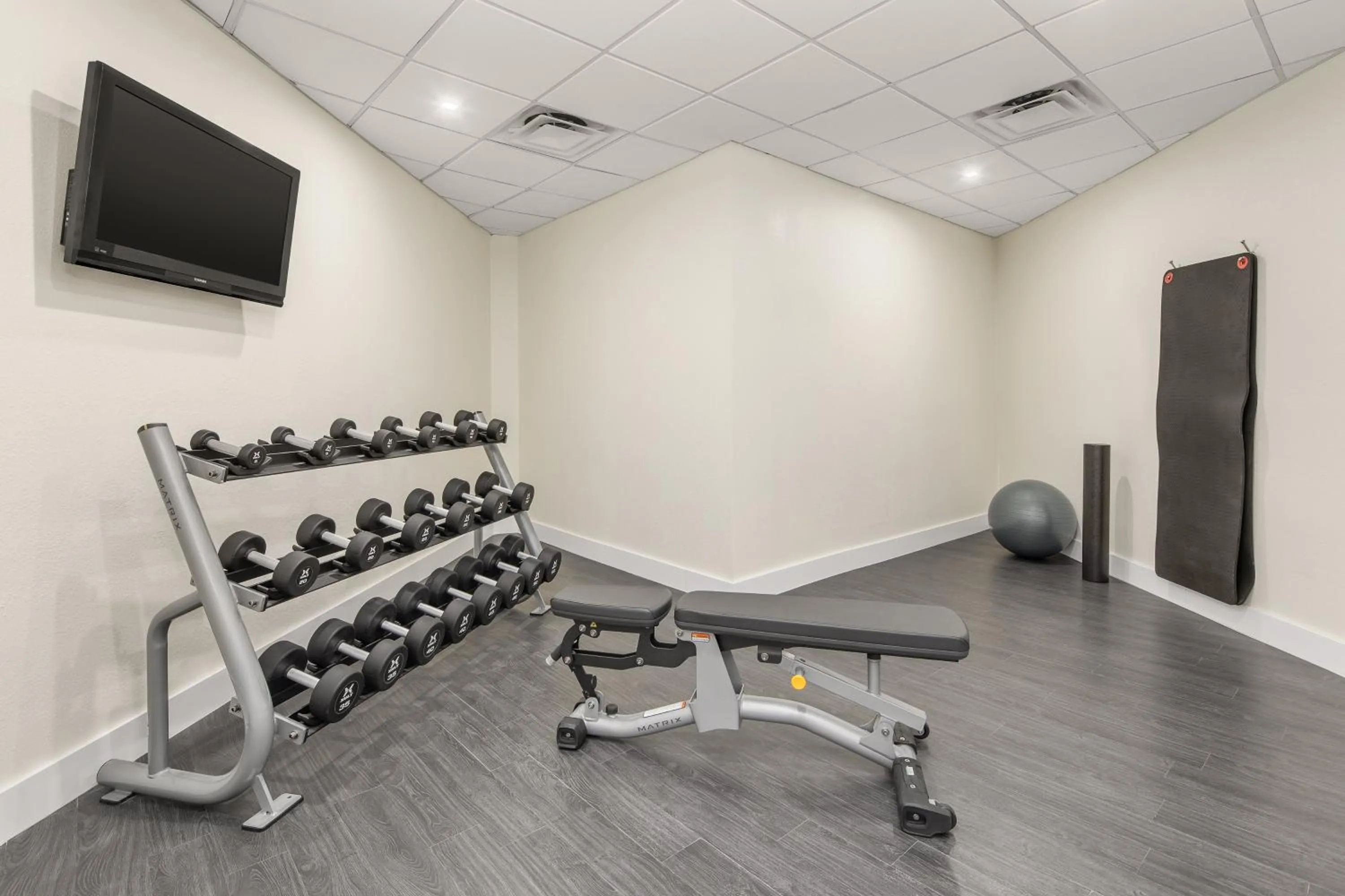 Fitness centre/facilities in Crowne Plaza Orlando - Lake Buena Vista by IHG