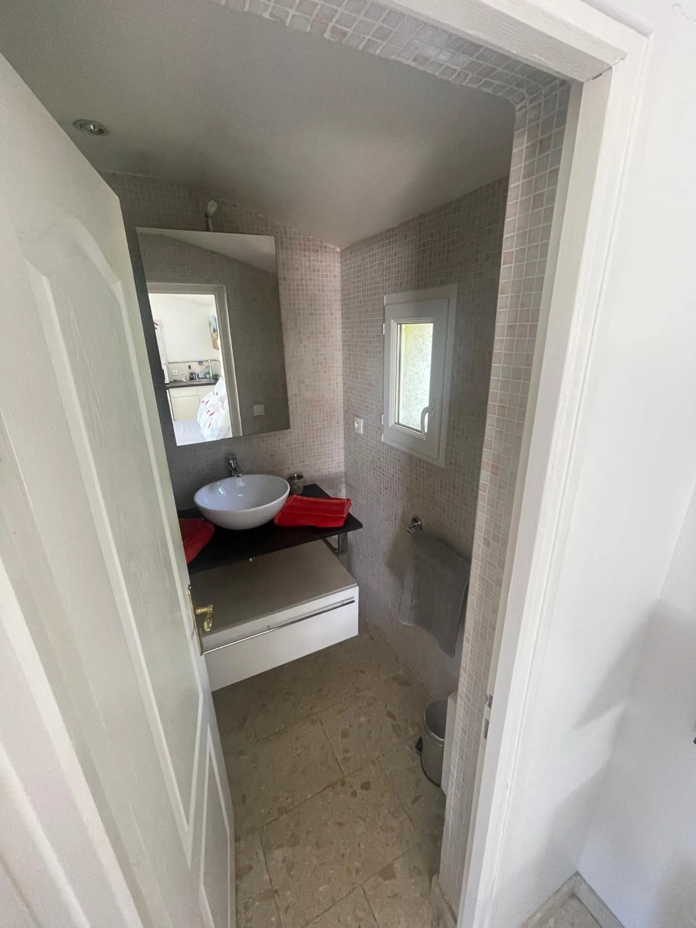 Bathroom, Bed in La Bergerie B&B