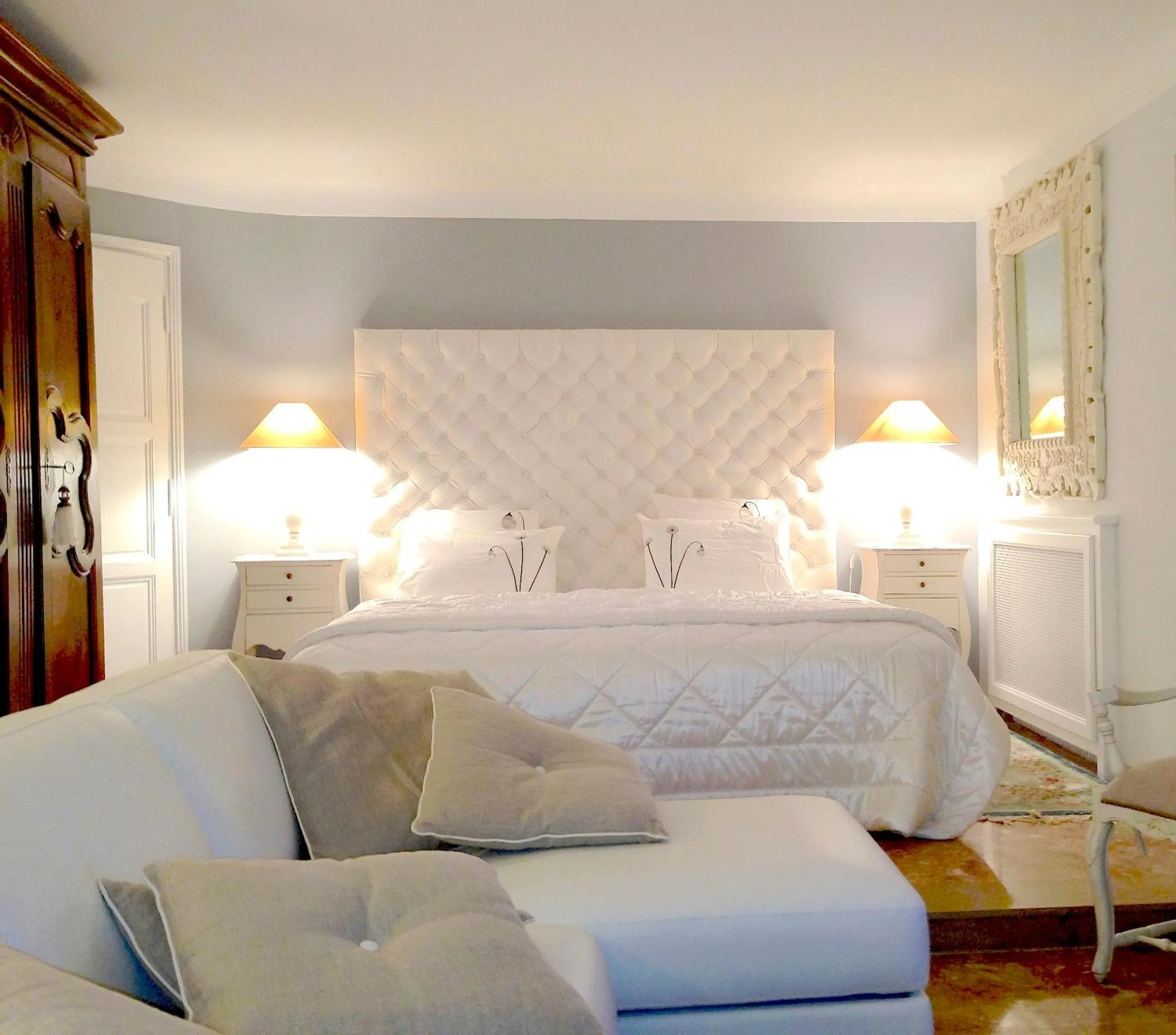 Property building, Bed in La Bergerie B&B