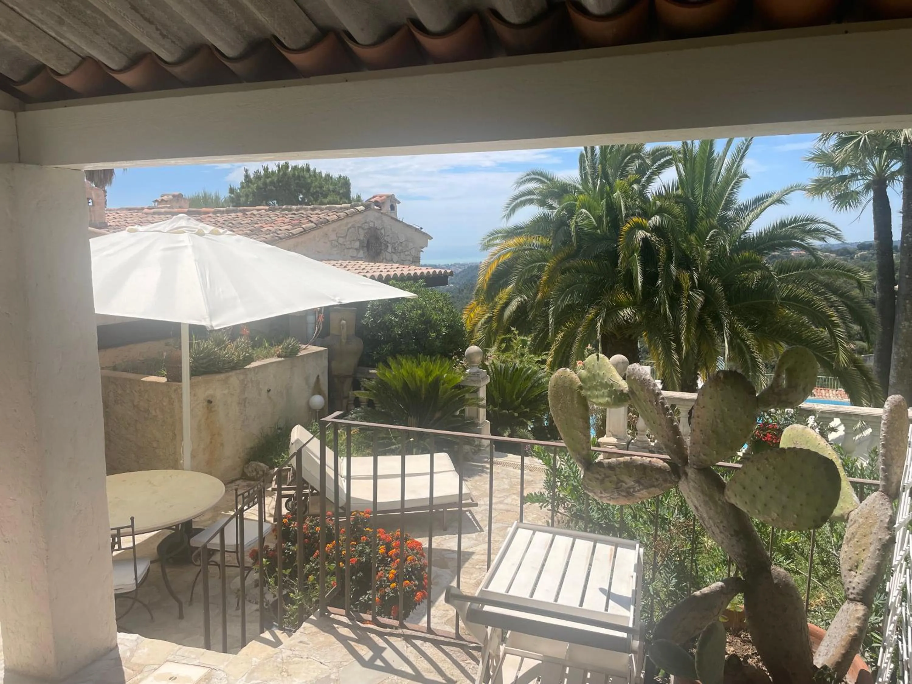 Patio in La Bergerie B&B