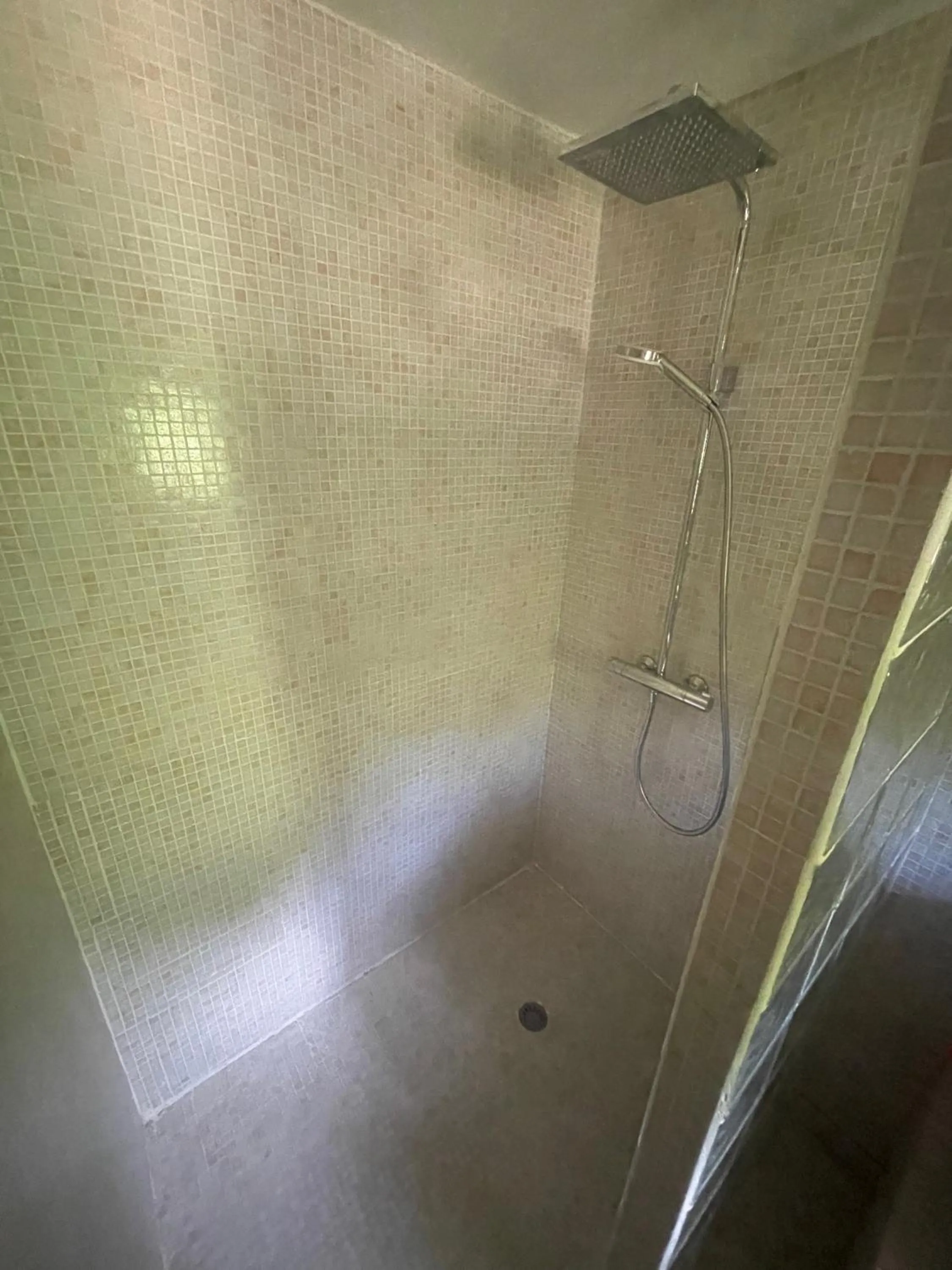 Bathroom in La Bergerie B&B