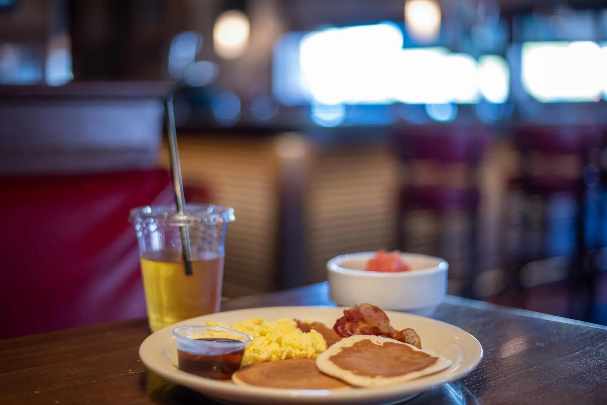 Restaurant/places to eat in Holiday Inn & Suites Across from Universal Orlando by IHG