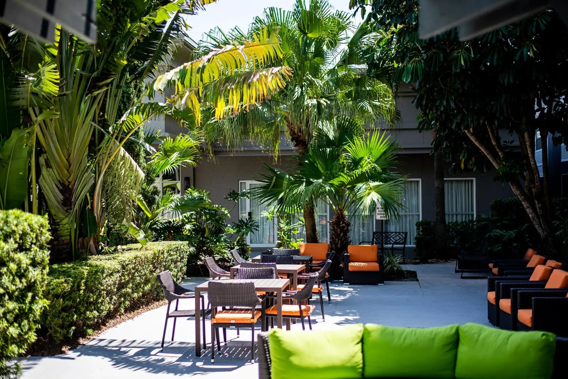 Patio in Holiday Inn & Suites Across from Universal Orlando by IHG