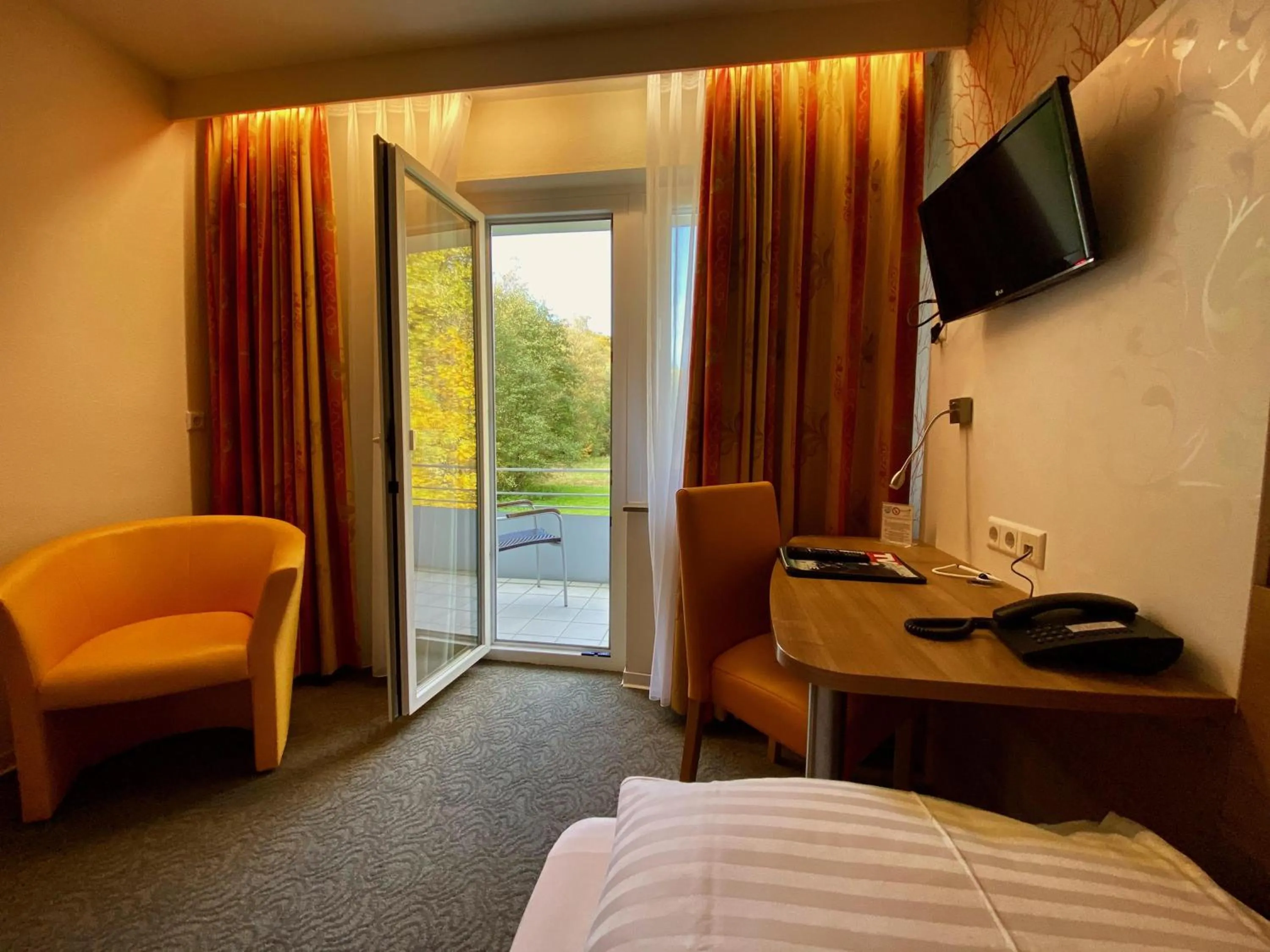 Photo of the whole room, Bed in Kulinarium an der Glems