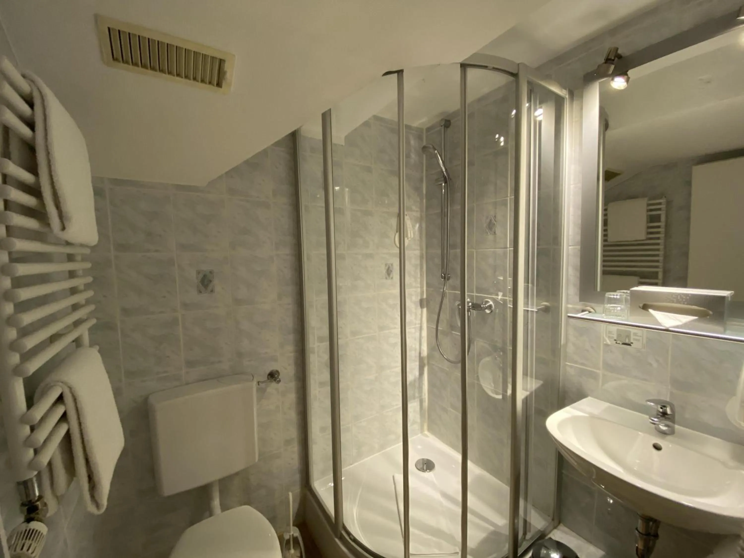 Bathroom in Kulinarium an der Glems