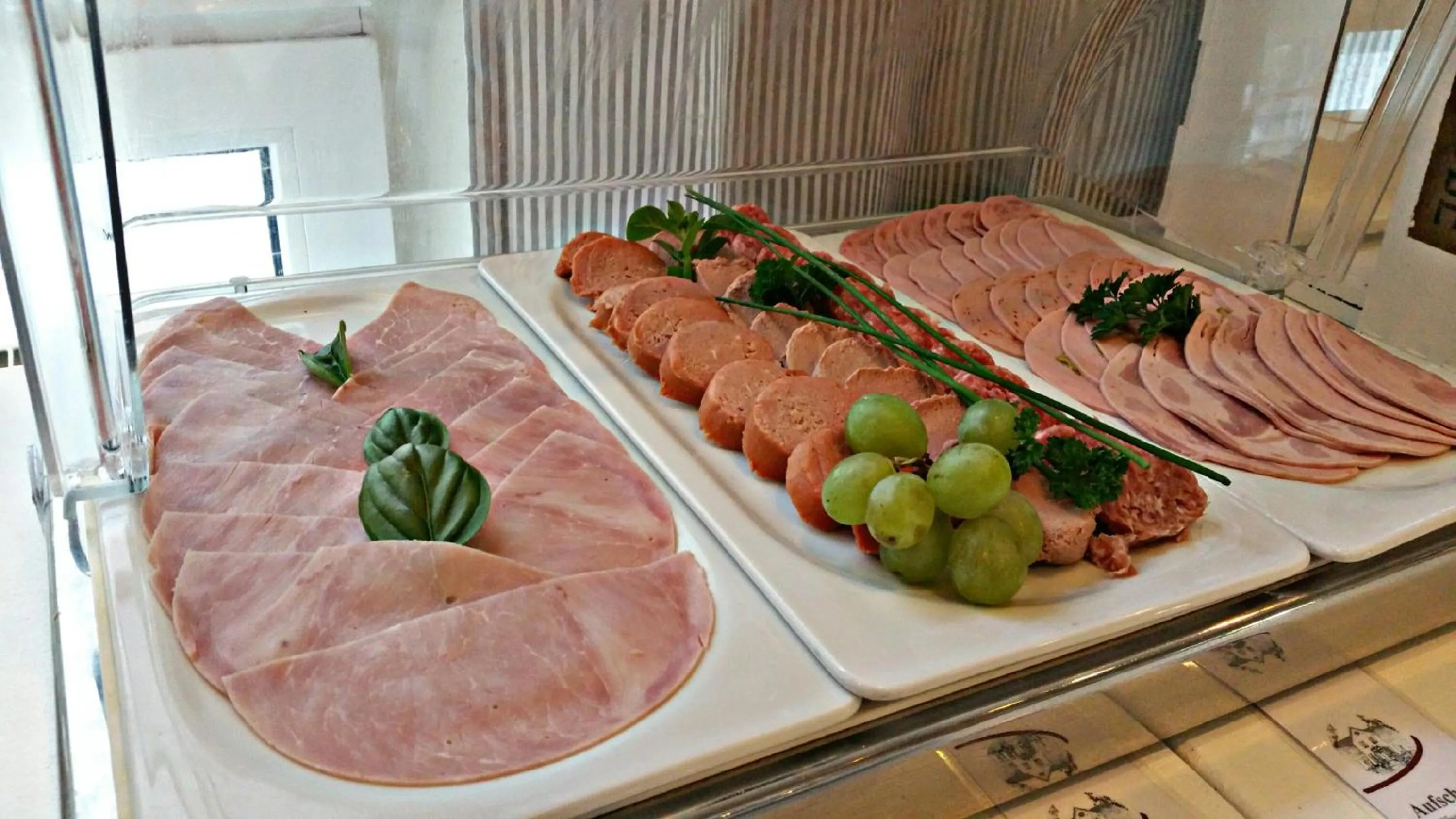 Buffet breakfast in Hotelanlage Tarnewitzer Hof