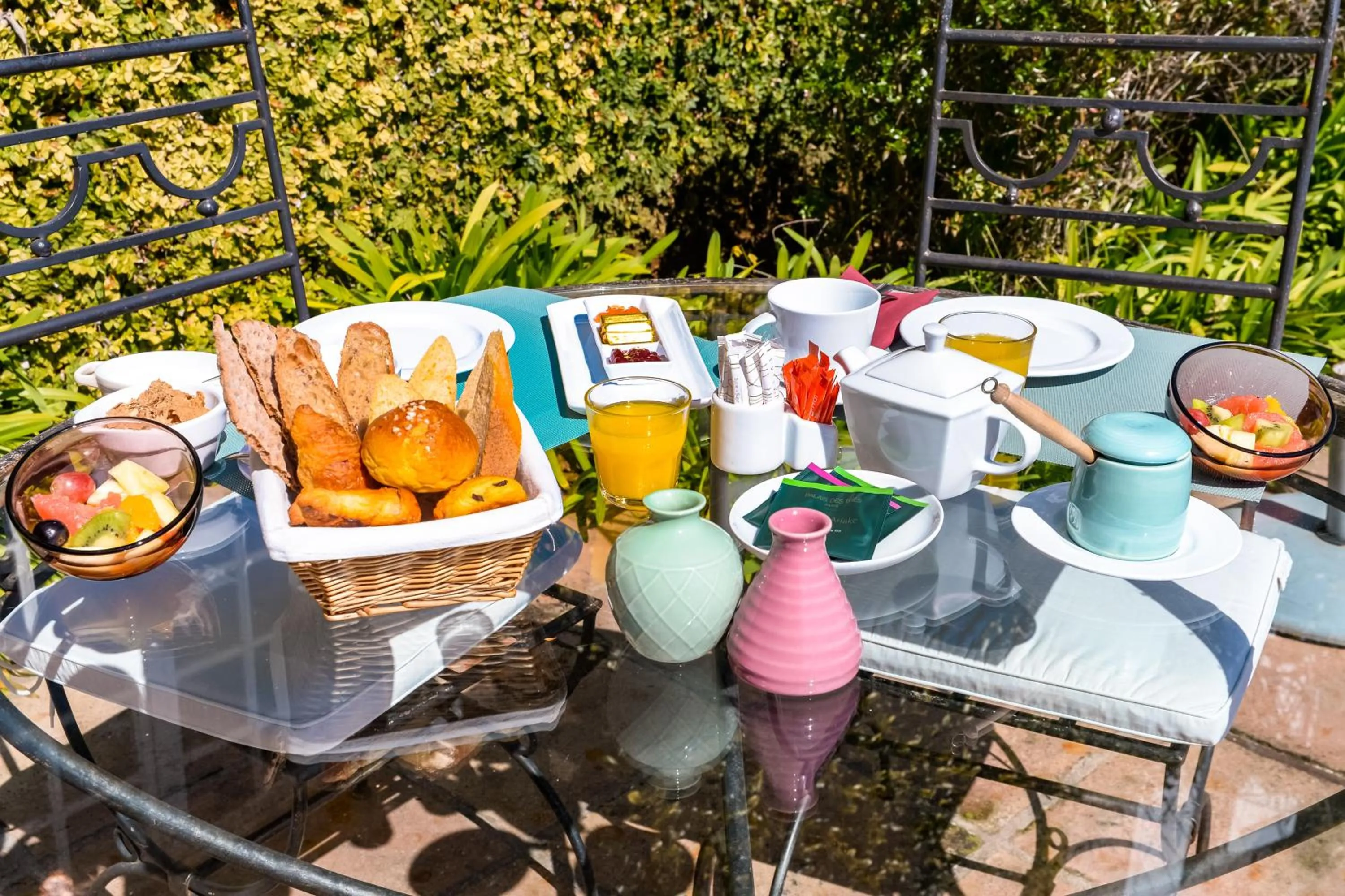 Breakfast in Le Manoir de L'Étang
