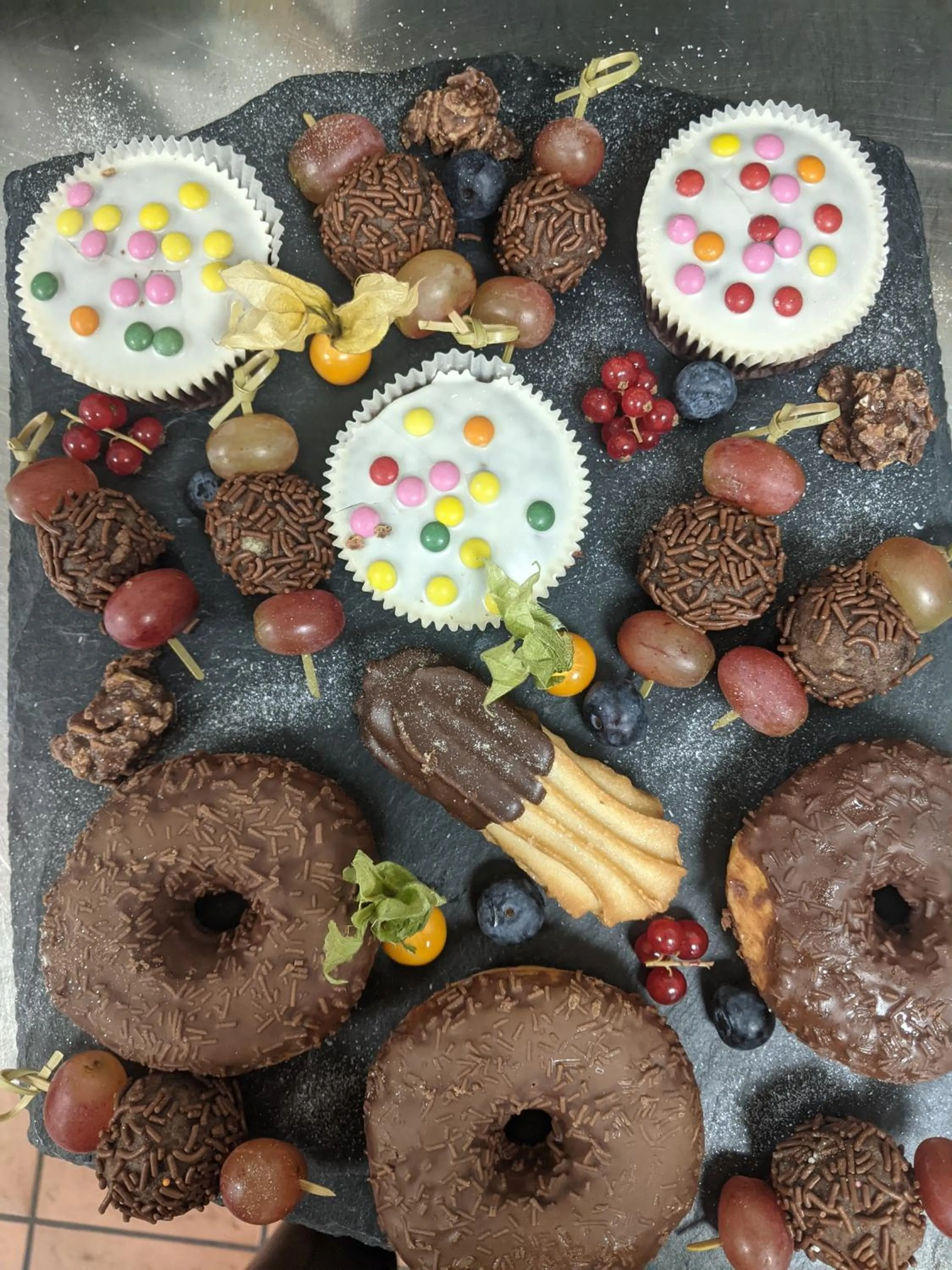 Breakfast in Rheinauer Hof - bed & breakfast