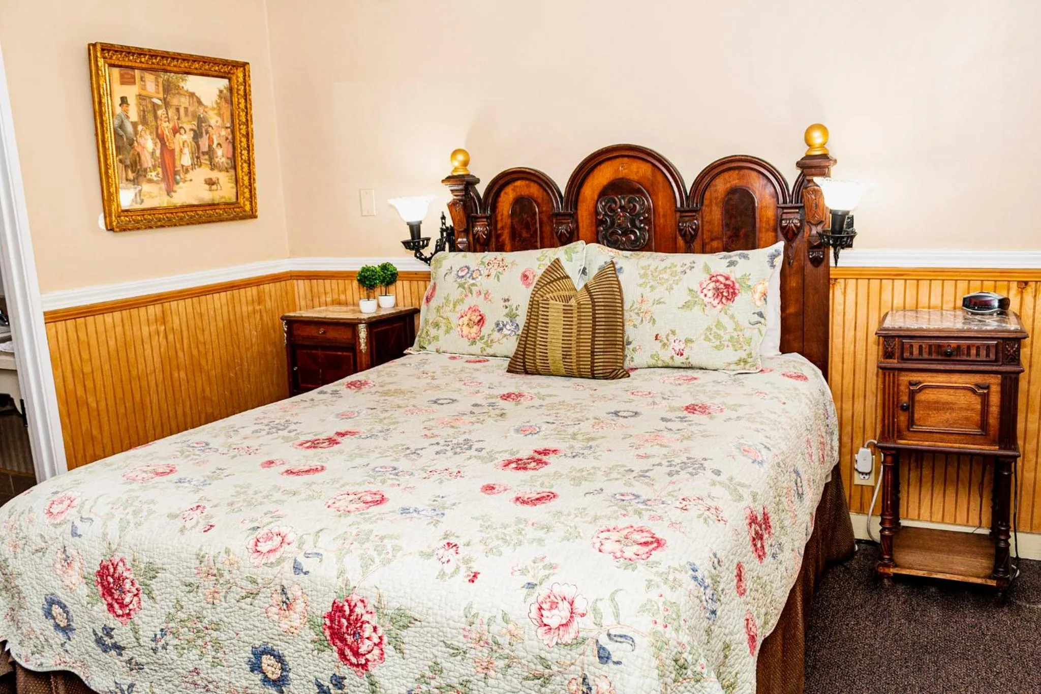 Bed in Gunn House Hotel