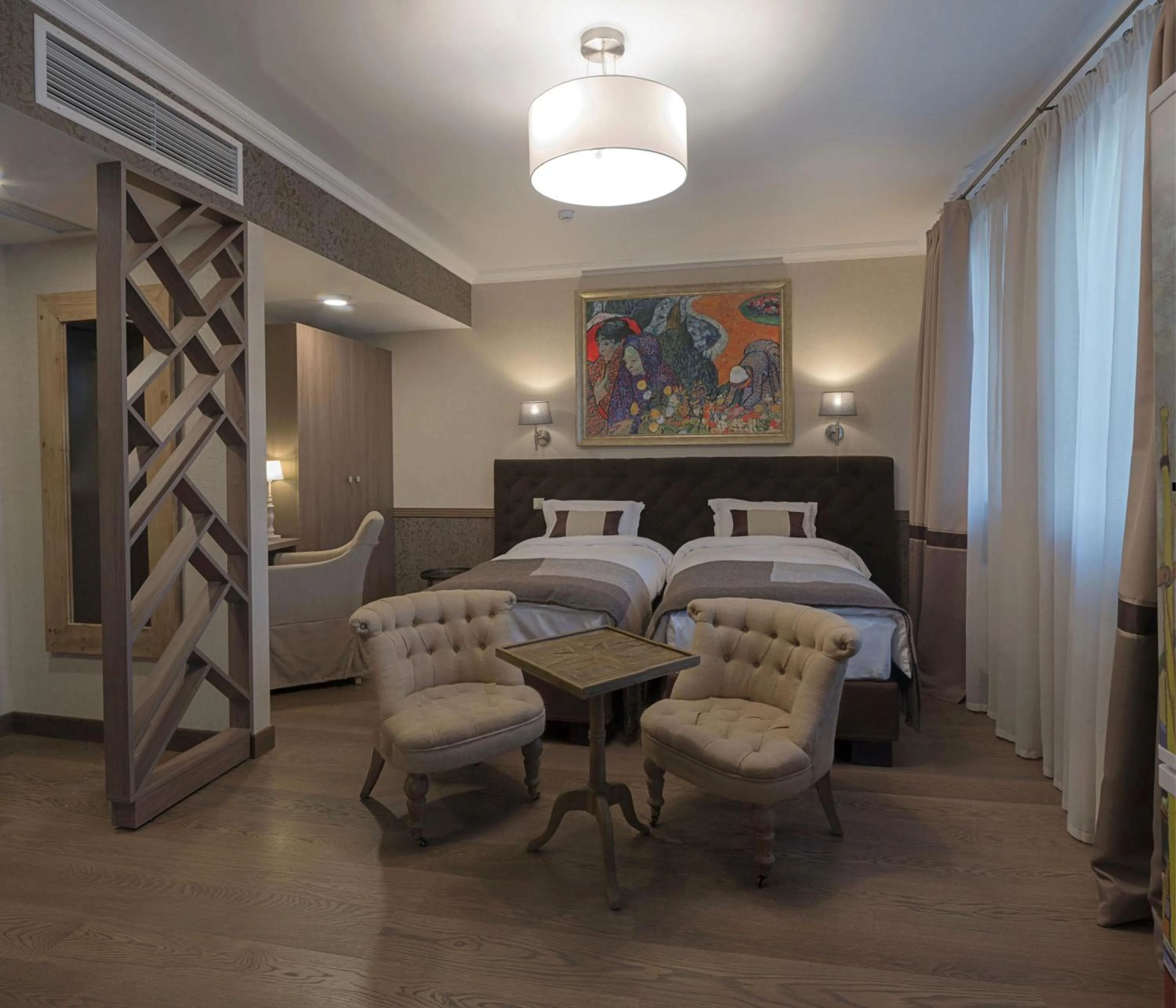 Toilet, Bed in ZENTRUM Hotel