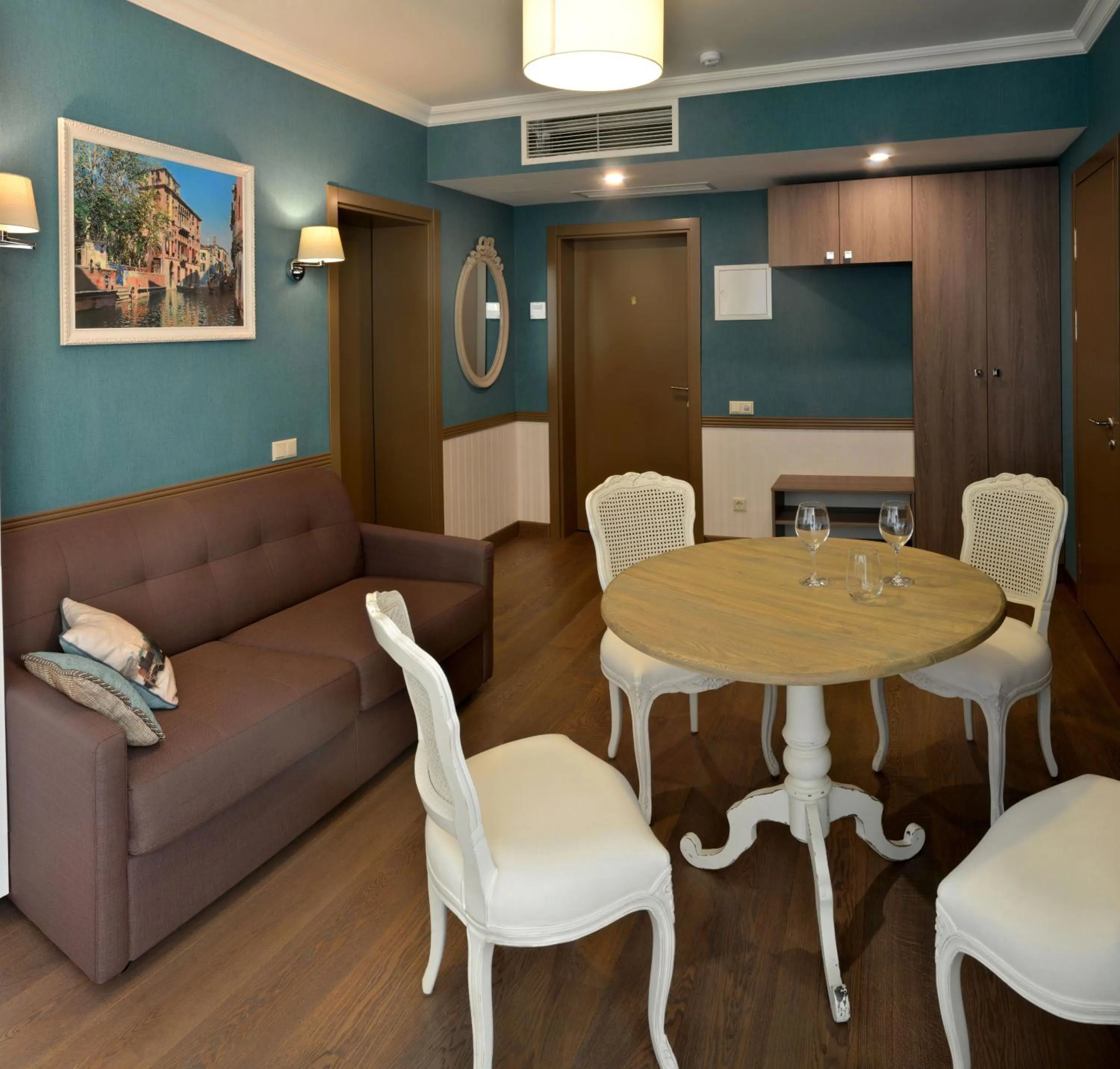 Living room in ZENTRUM Hotel