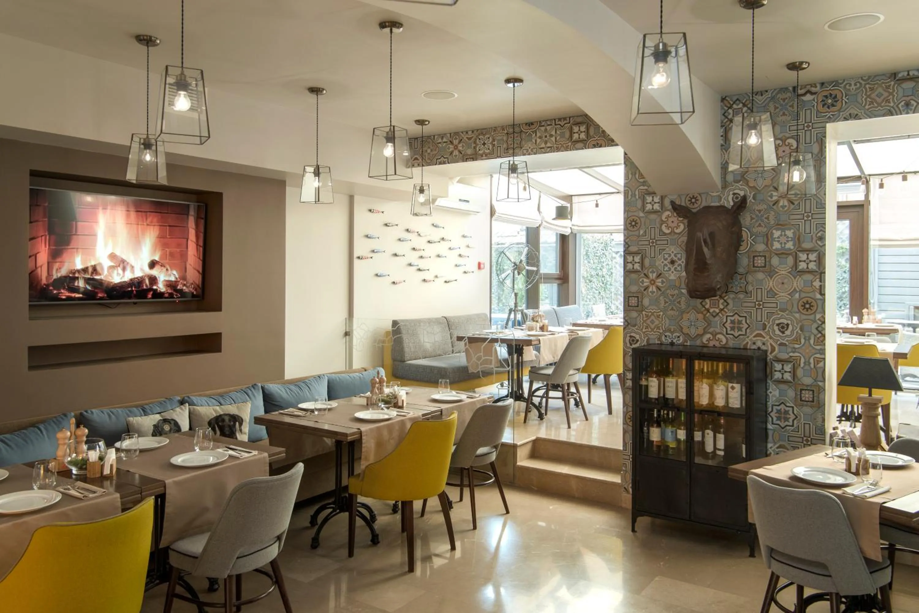 Restaurant/places to eat in ZENTRUM Hotel