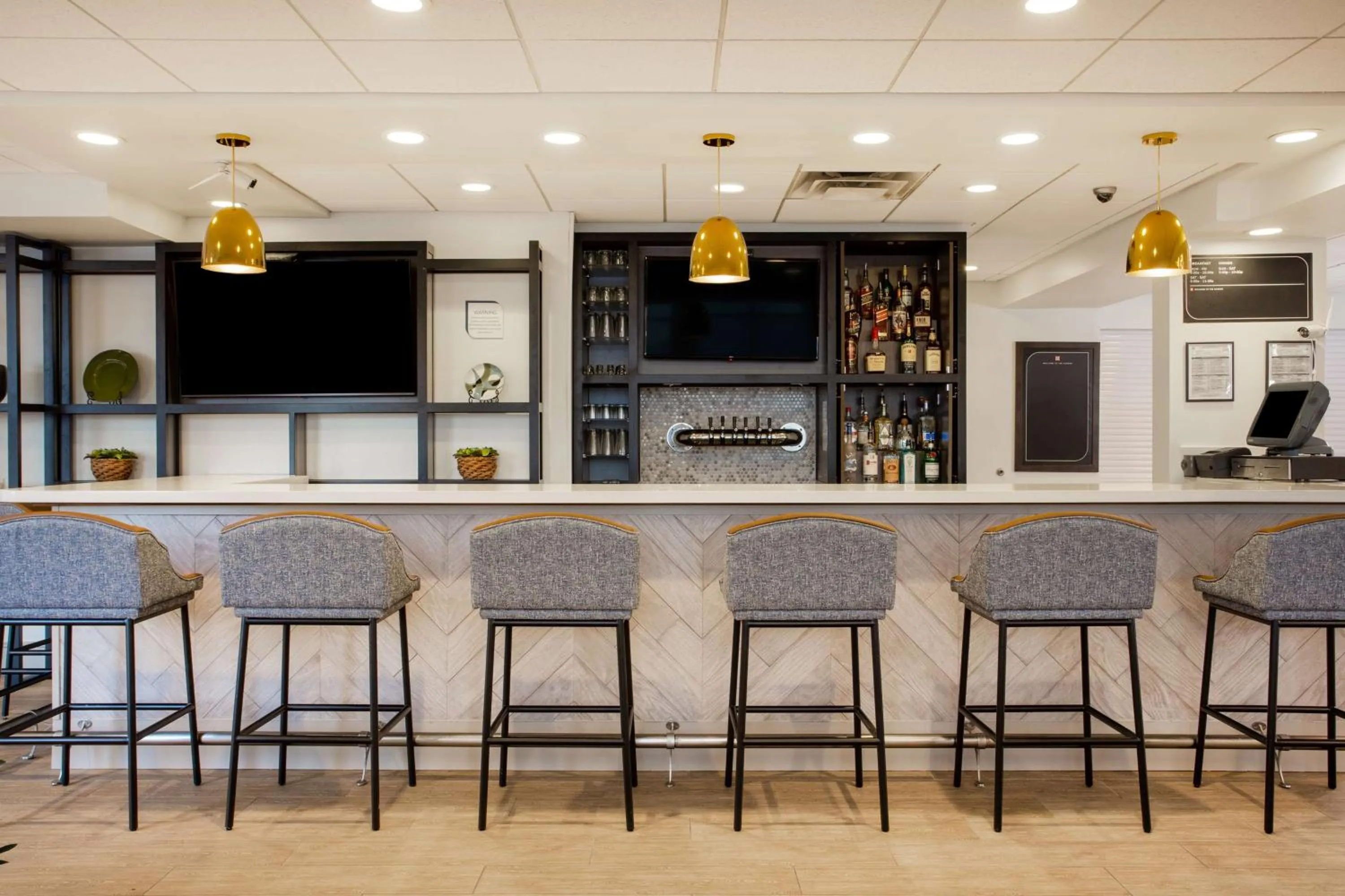 Lounge or bar in Hilton Garden Inn Nashville Smyrna