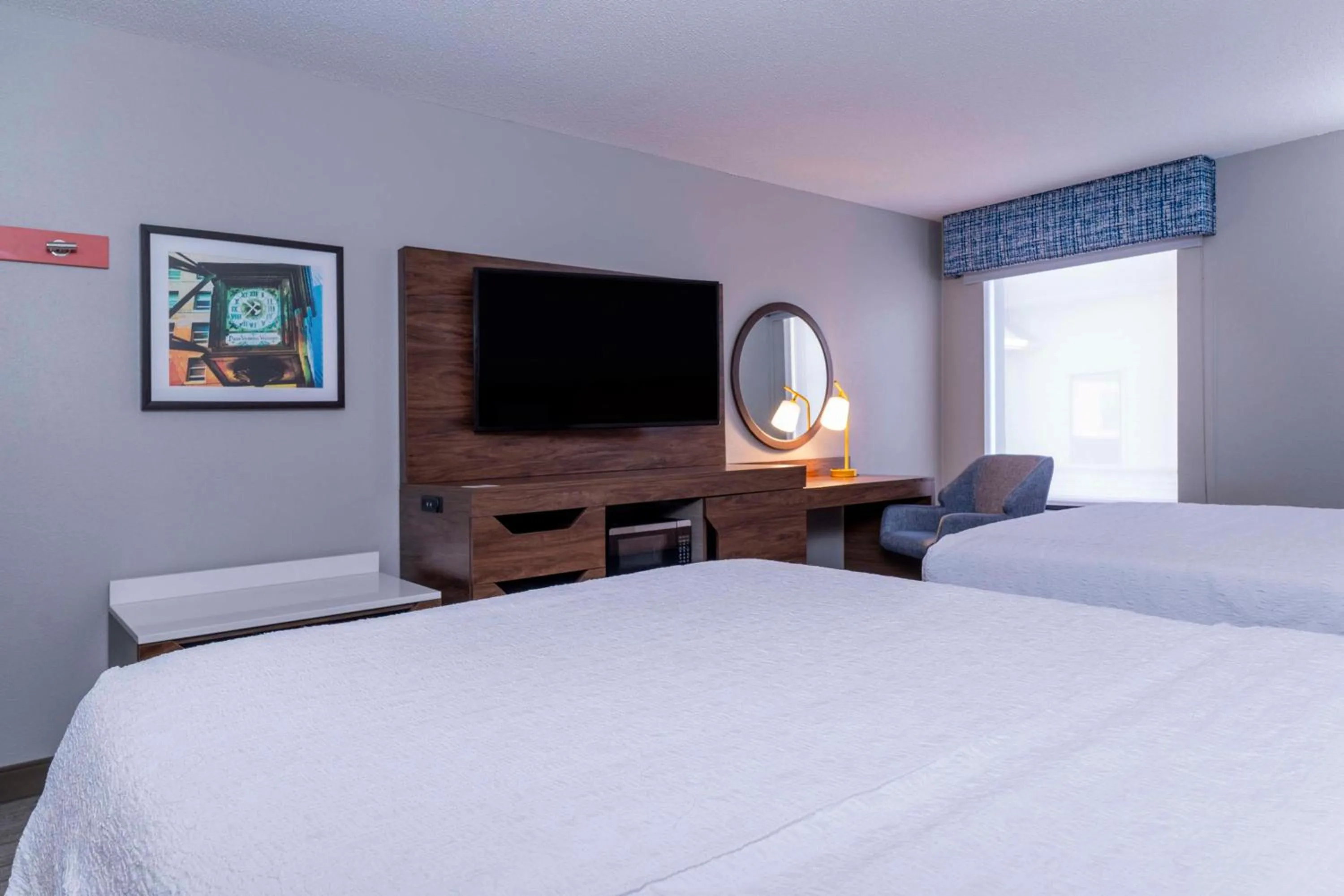 Bed in Hampton Inn & Suites St. Louis-Chesterfield