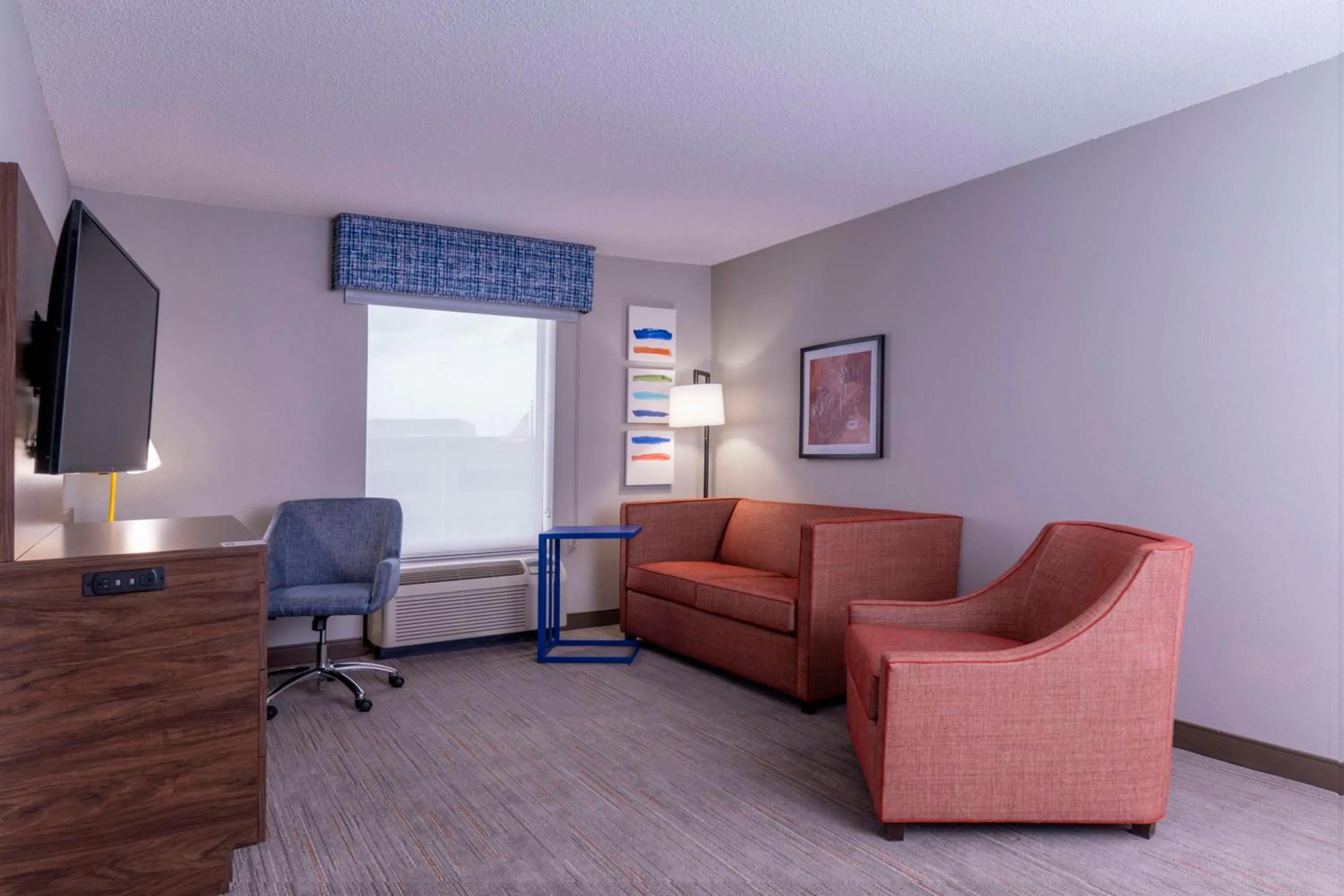 Living room in Hampton Inn & Suites St. Louis-Chesterfield