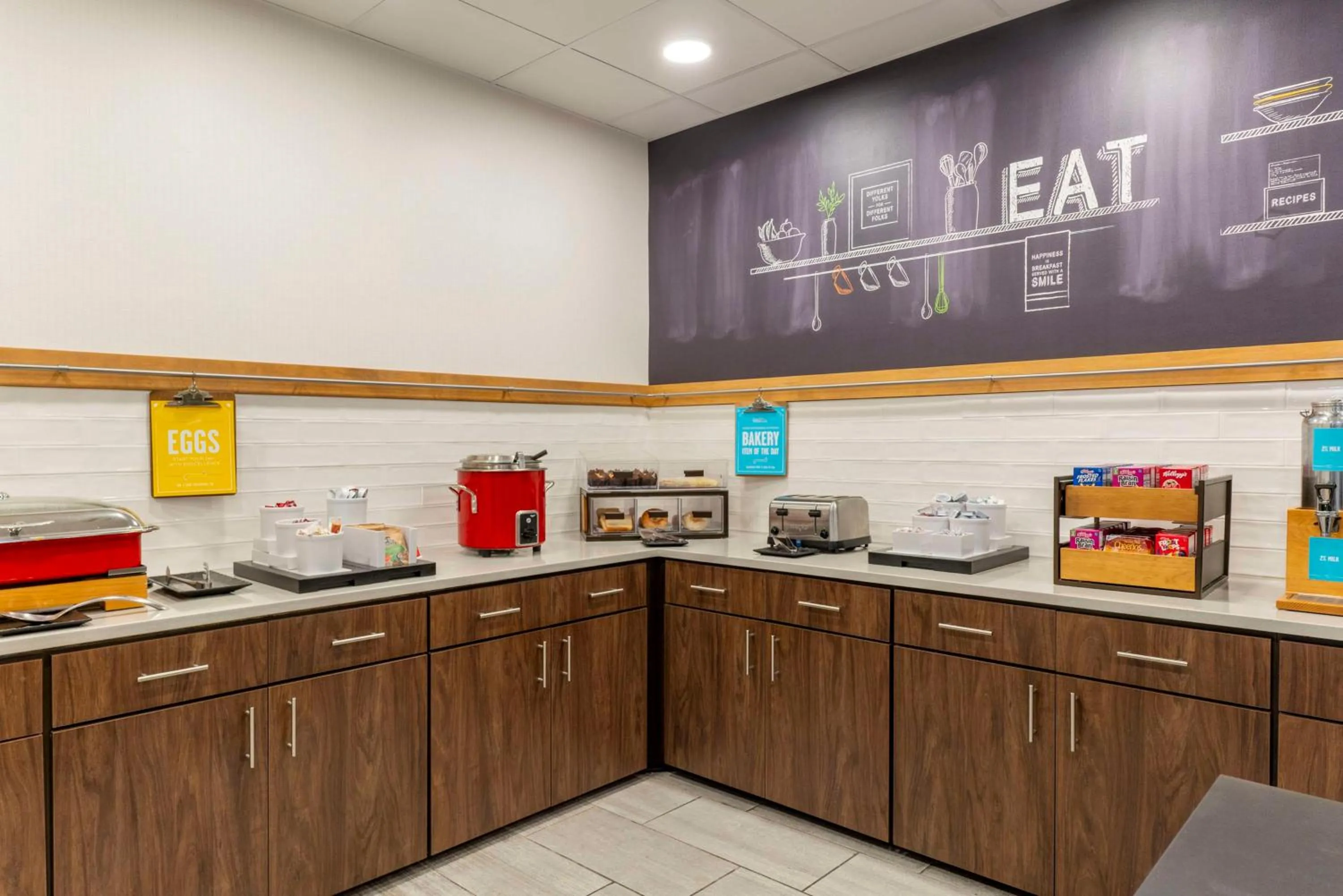 Food and drinks in Hampton Inn & Suites St. Louis-Chesterfield