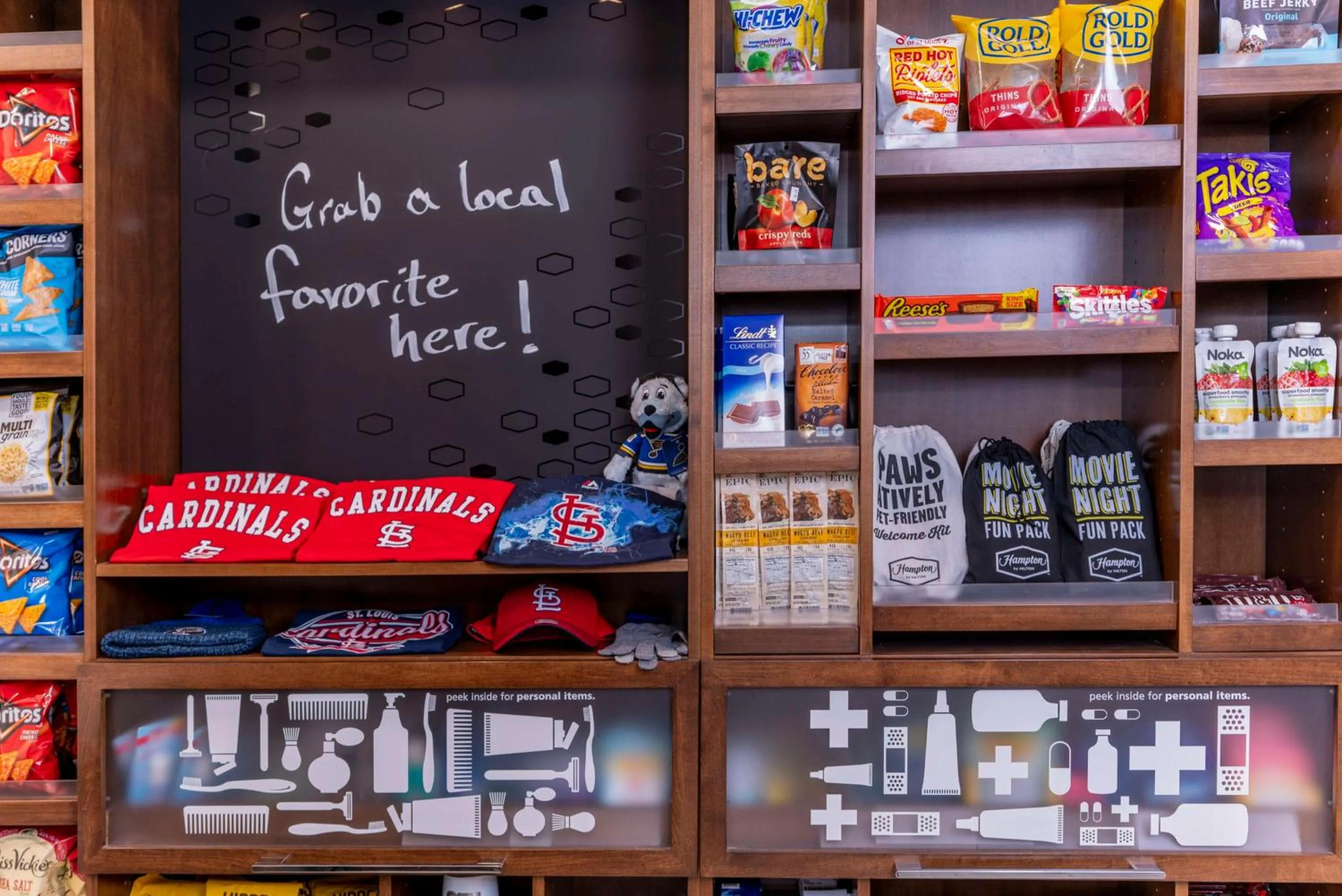 Food and drinks in Hampton Inn & Suites St. Louis-Chesterfield