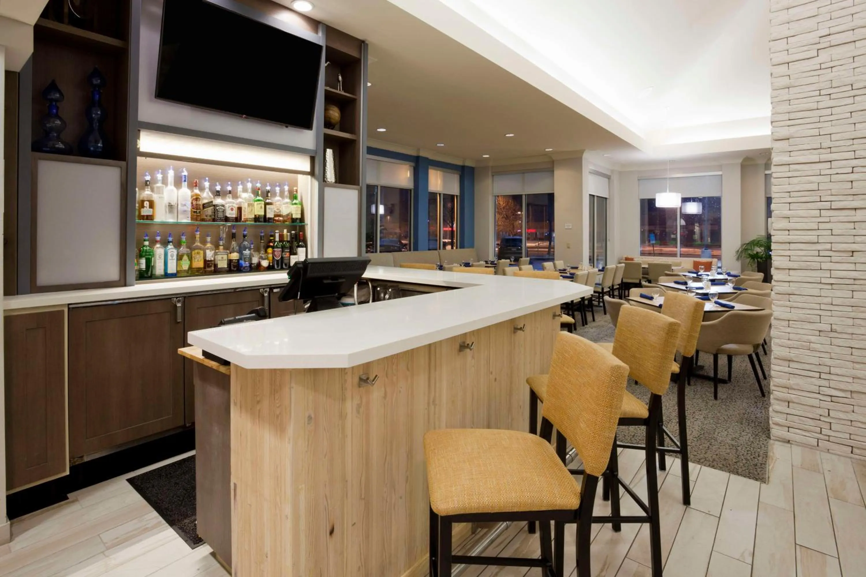 Lounge or bar in Hilton Garden Inn Minneapolis Eagan