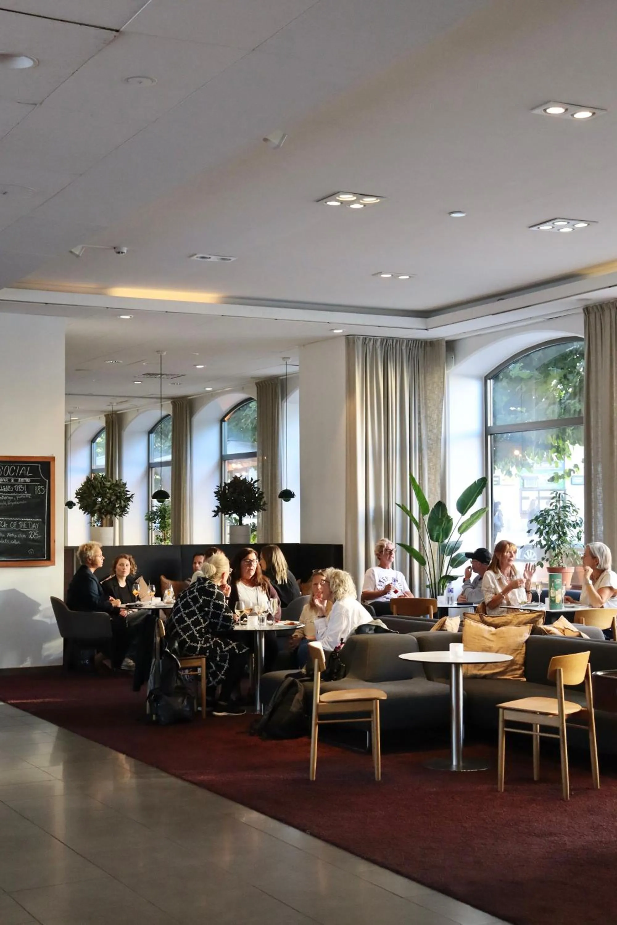 Lobby or reception in Quality Hotel Park Södertälje City