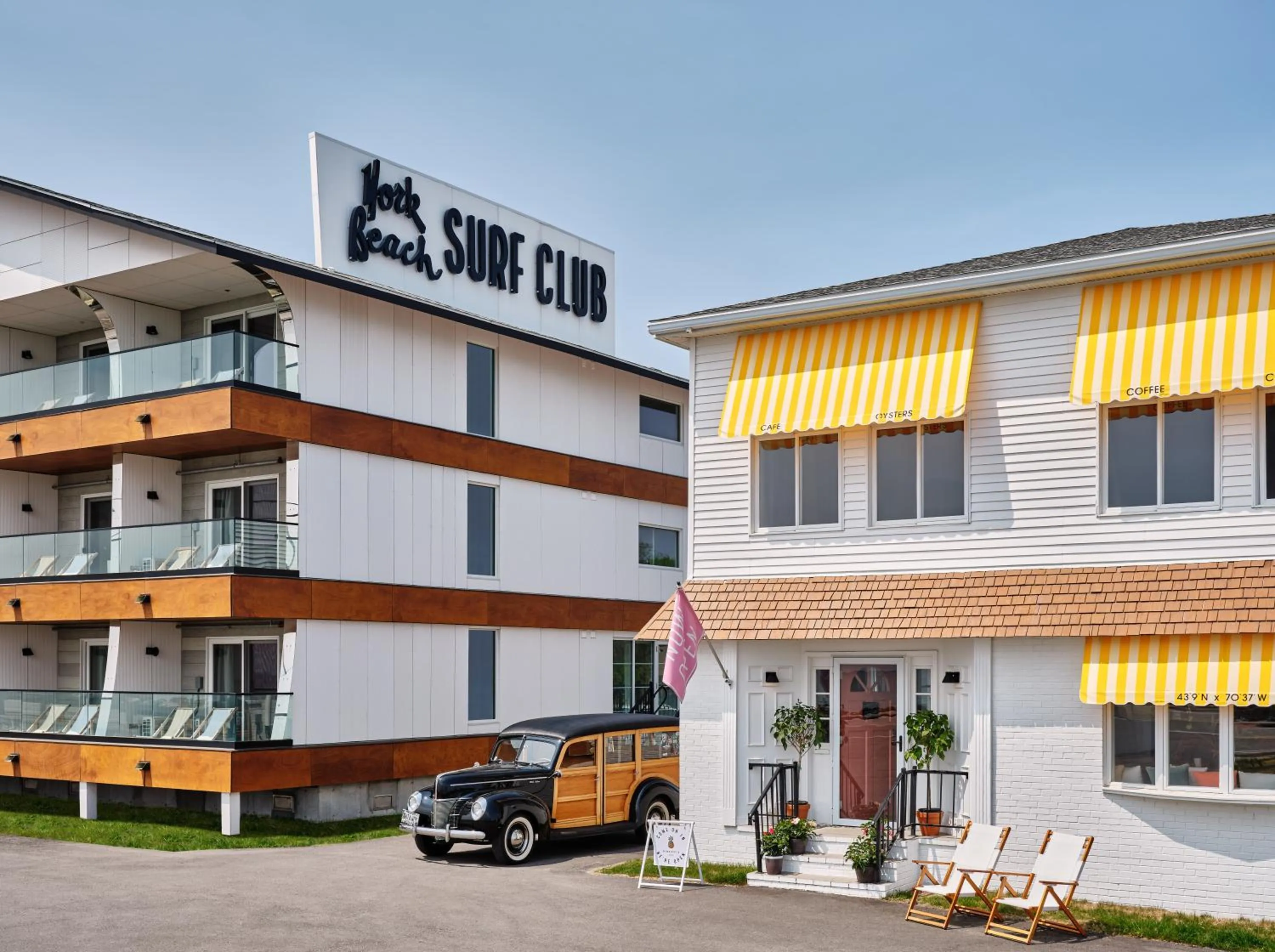 Property building in York Beach Surf Club