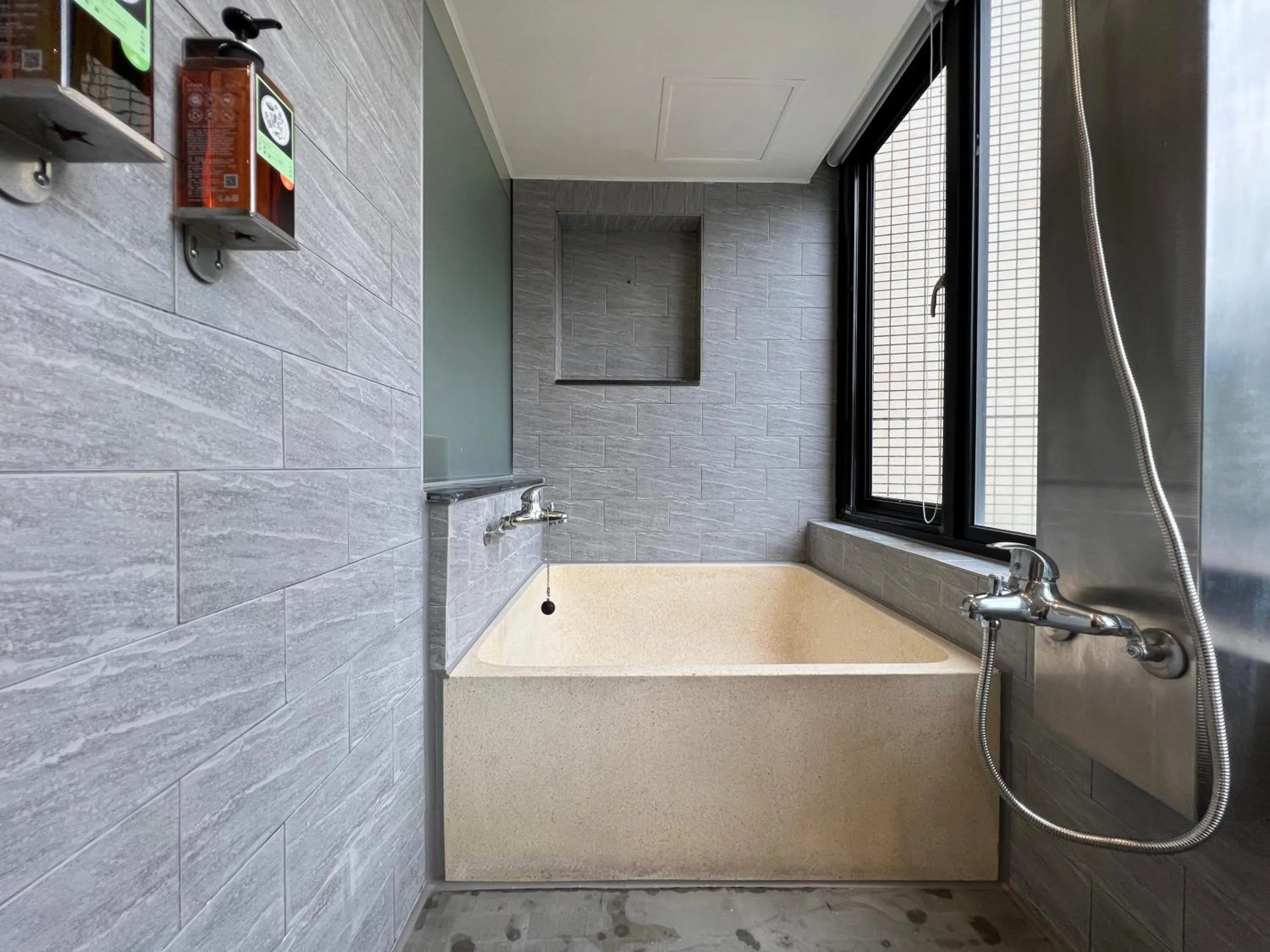 Bathroom in Angel's Inn