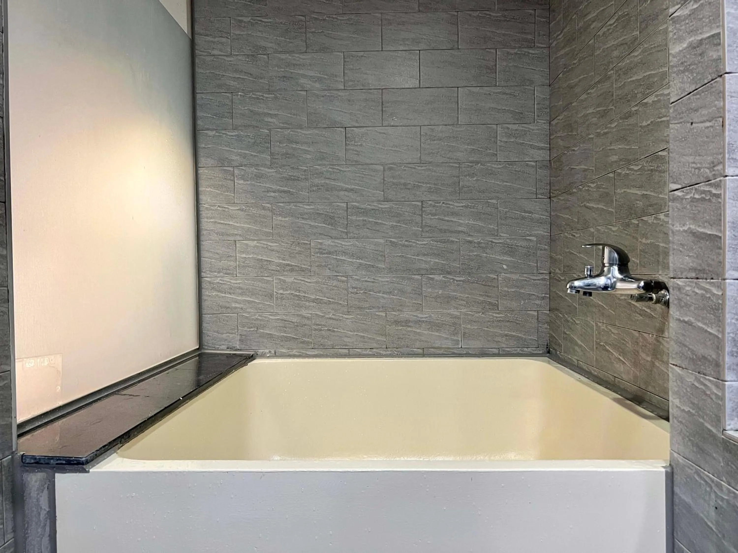 Bathroom in Angel's Inn