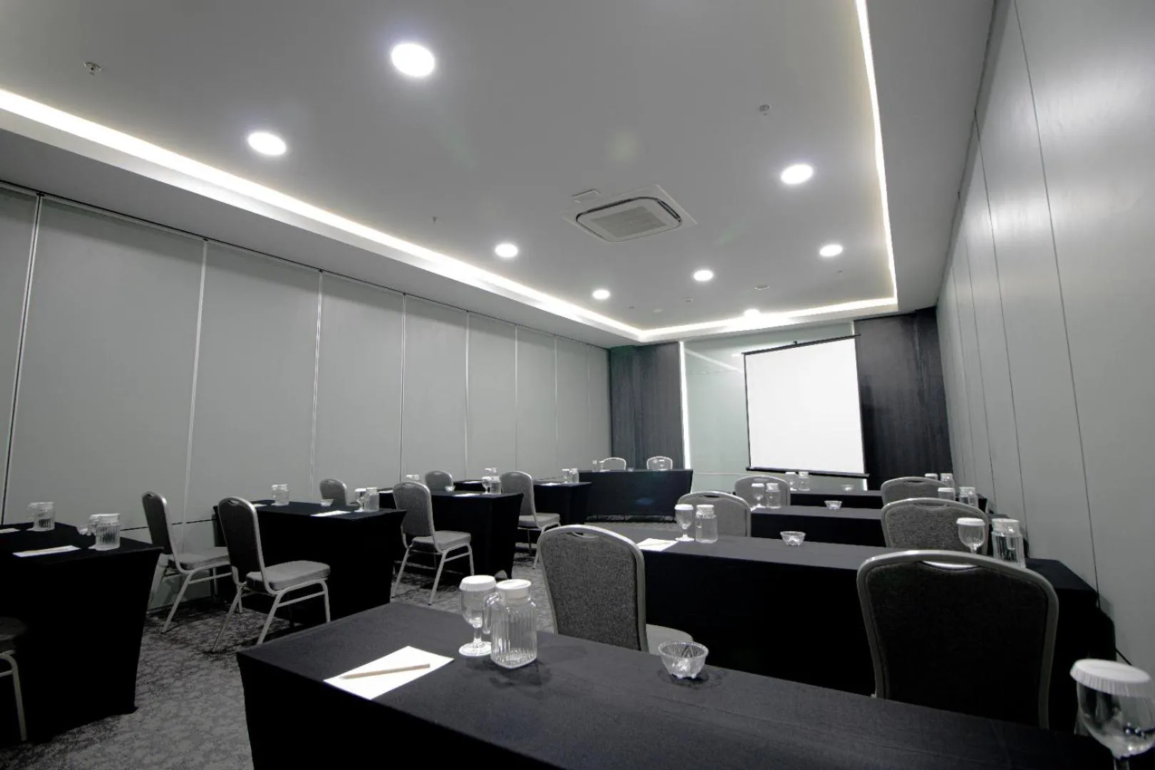 Meeting/conference room in favehotel Subang