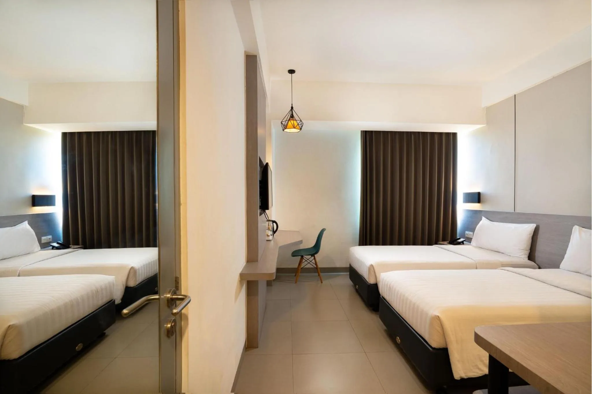 Bedroom, Bed in favehotel Subang