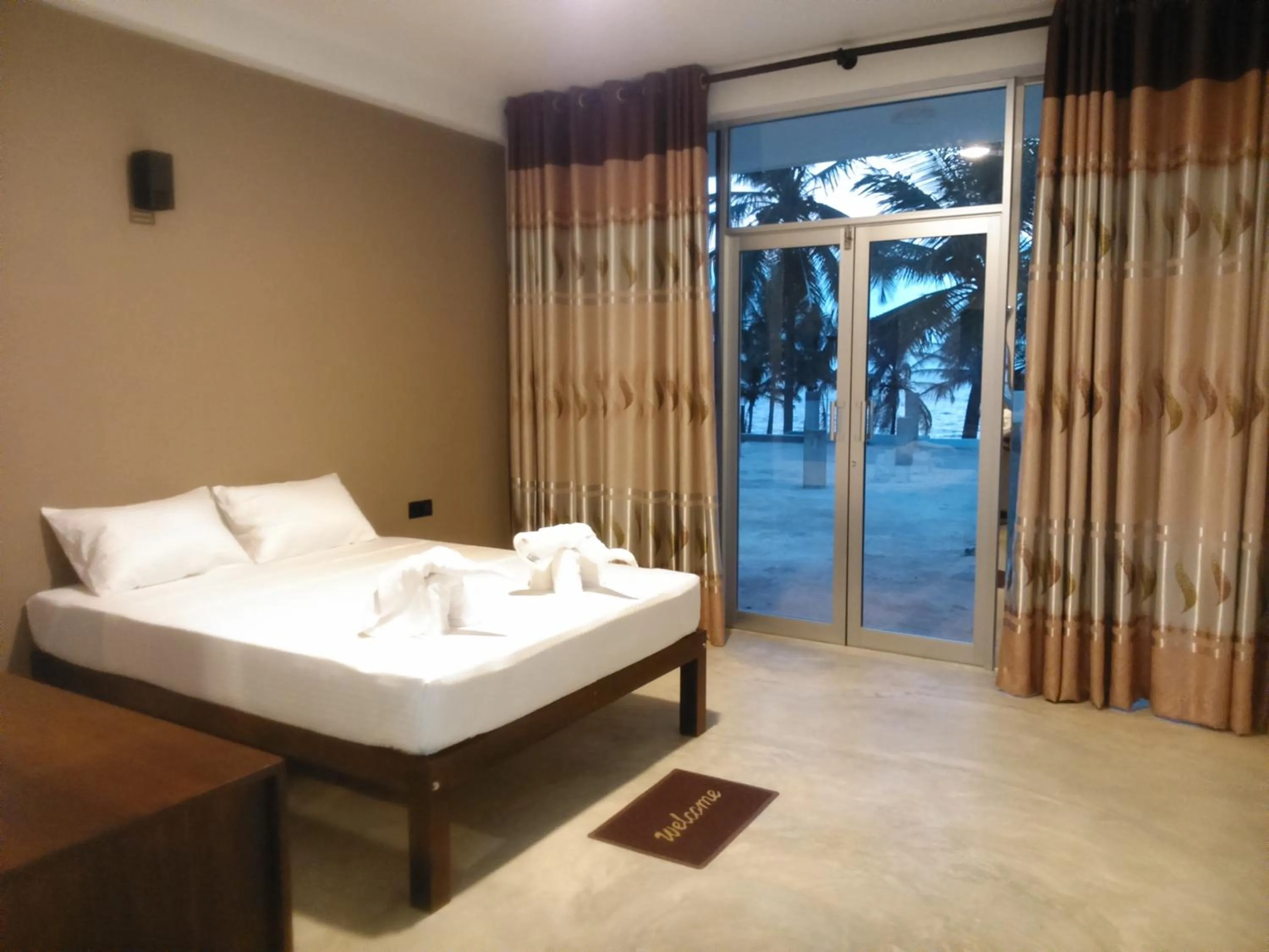 Bed in Saara Beach Hotel