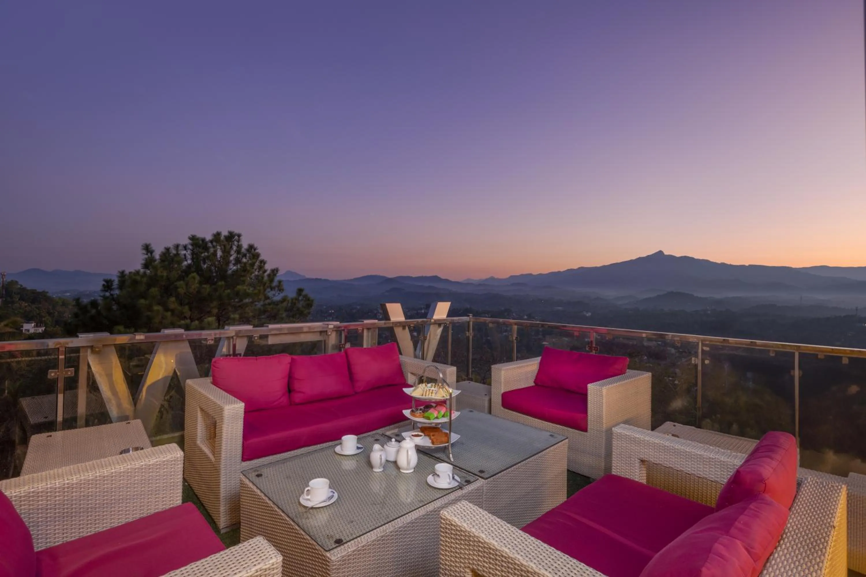 View (from property/room) in View360