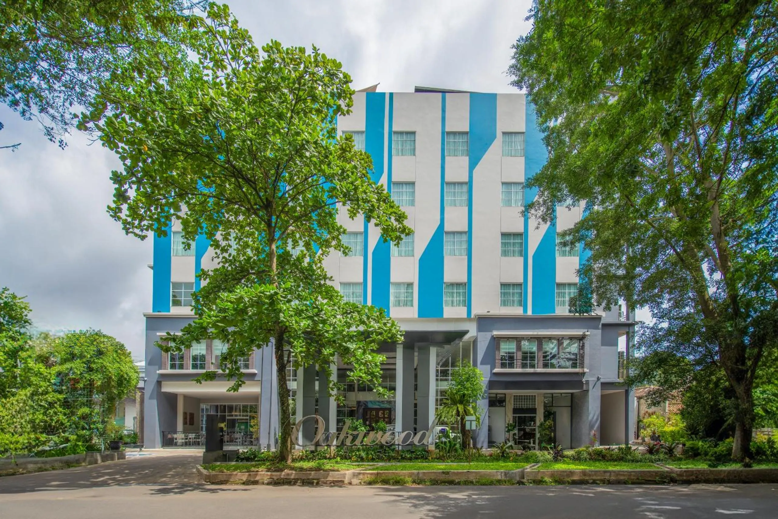 Facade/entrance in Oakwood Merdeka Bandung