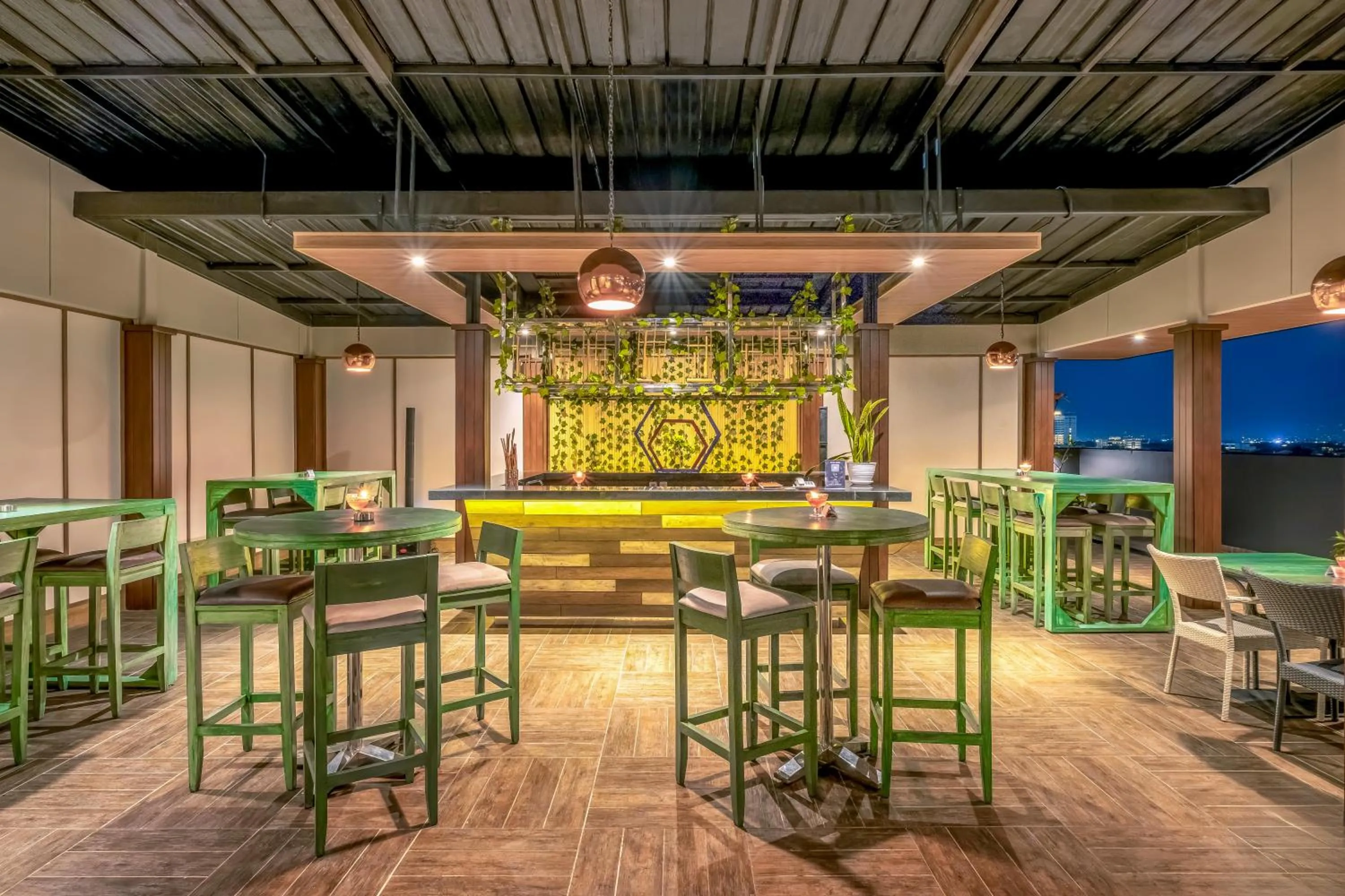 Lounge or bar in Oakwood Merdeka Bandung