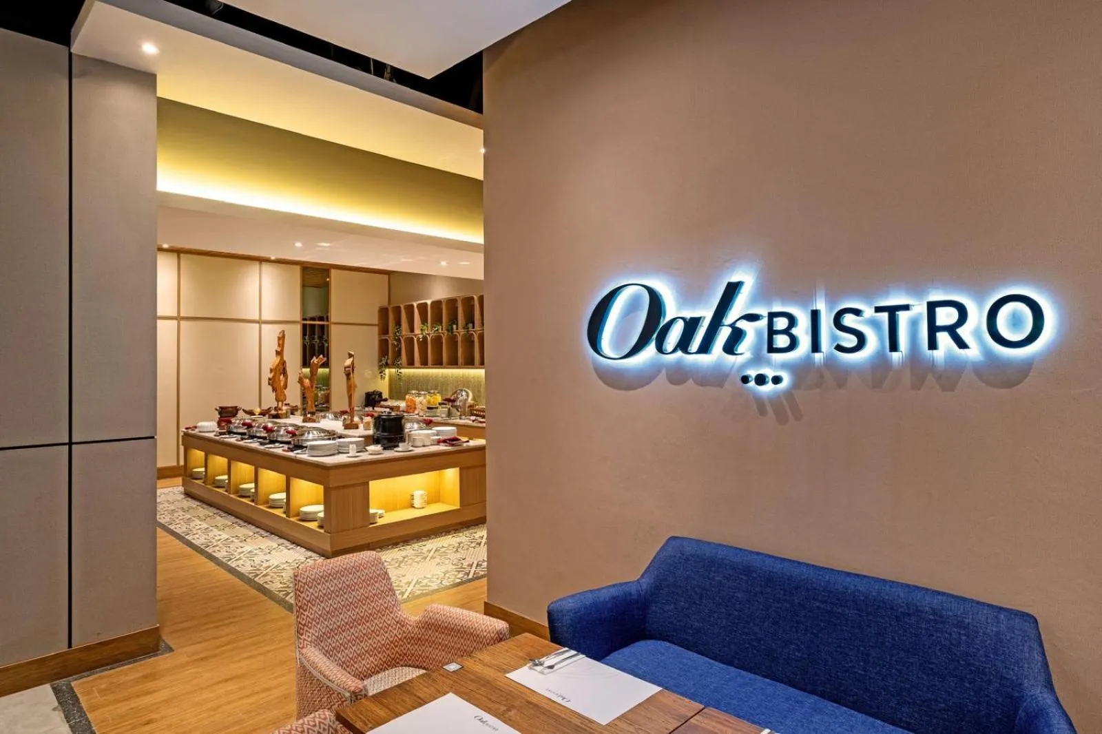 Restaurant/places to eat in Oakwood Merdeka Bandung