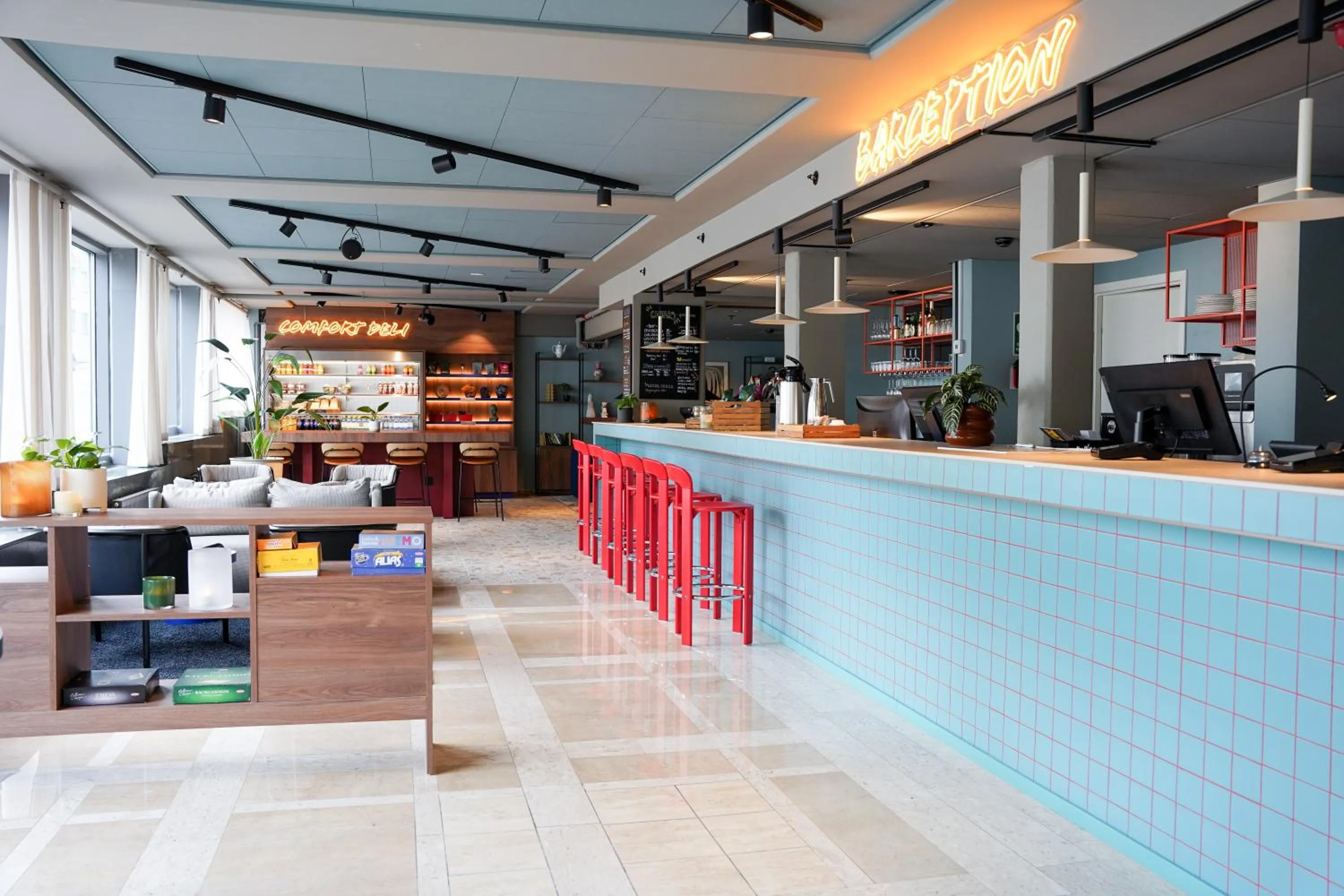 Lobby or reception in Comfort Hotel Panorama