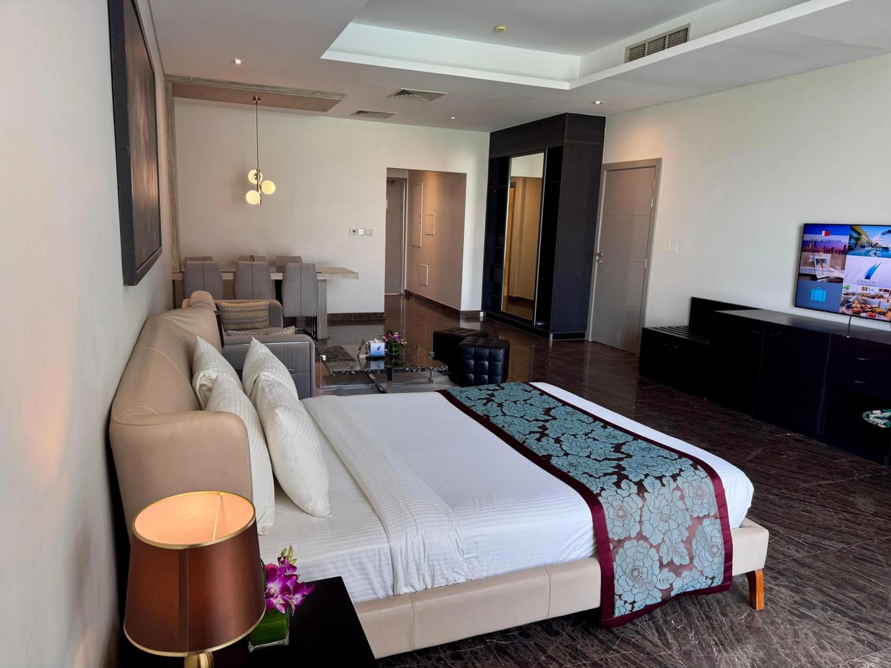 Bed in Dragon Beach Hotel