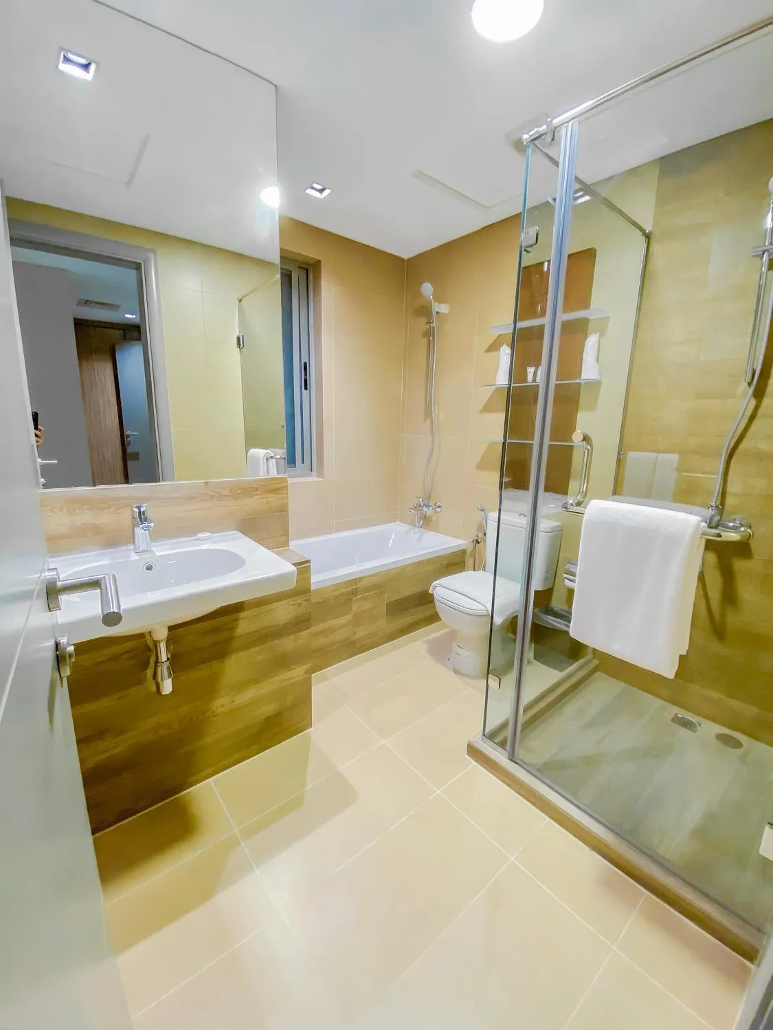 Bathroom in Dragon Beach Hotel